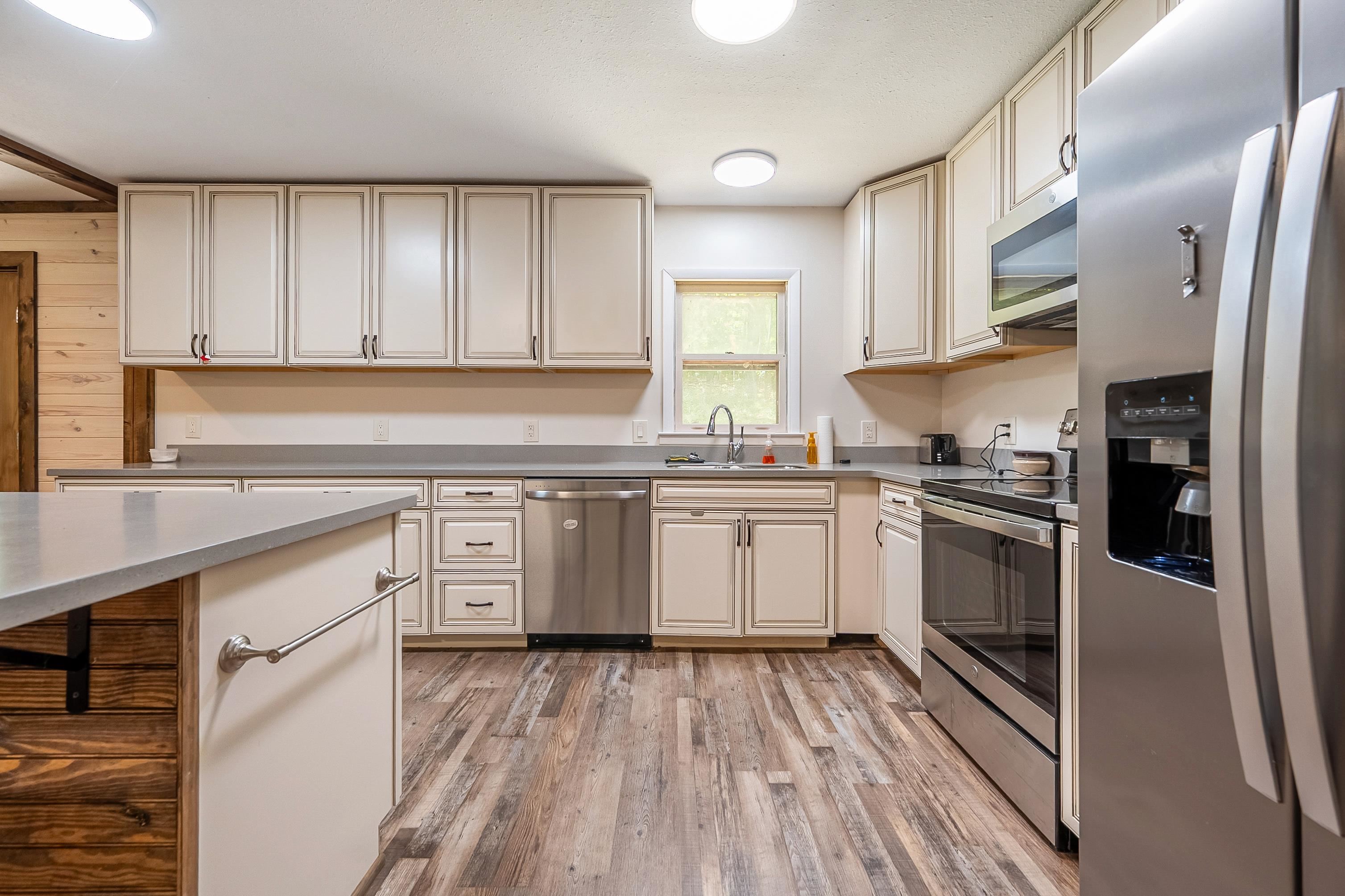 672 Matney Flats Wytheville VA 24382