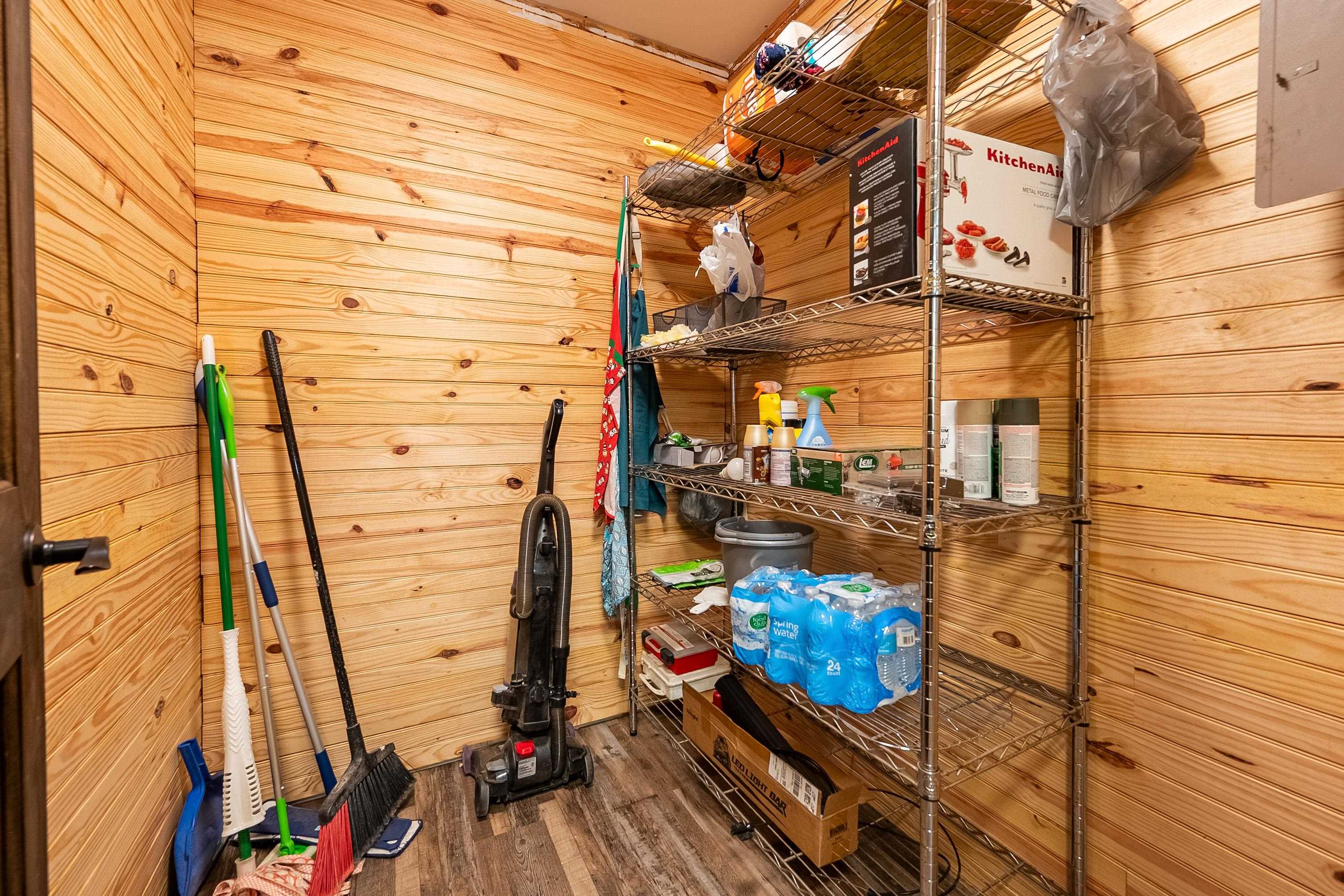 672 Matney Flats Wytheville VA 24382