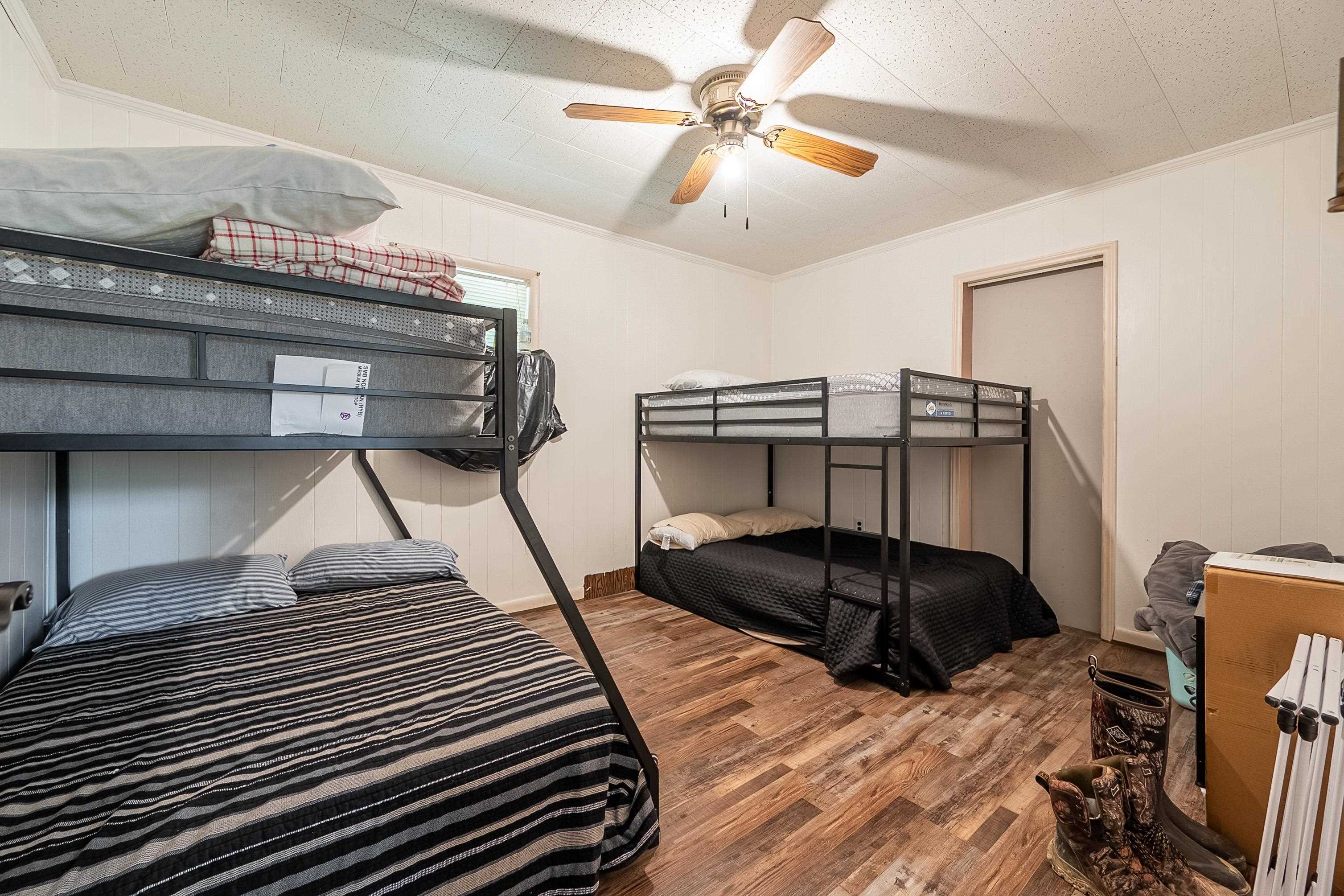 672 Matney Flats Wytheville VA 24382