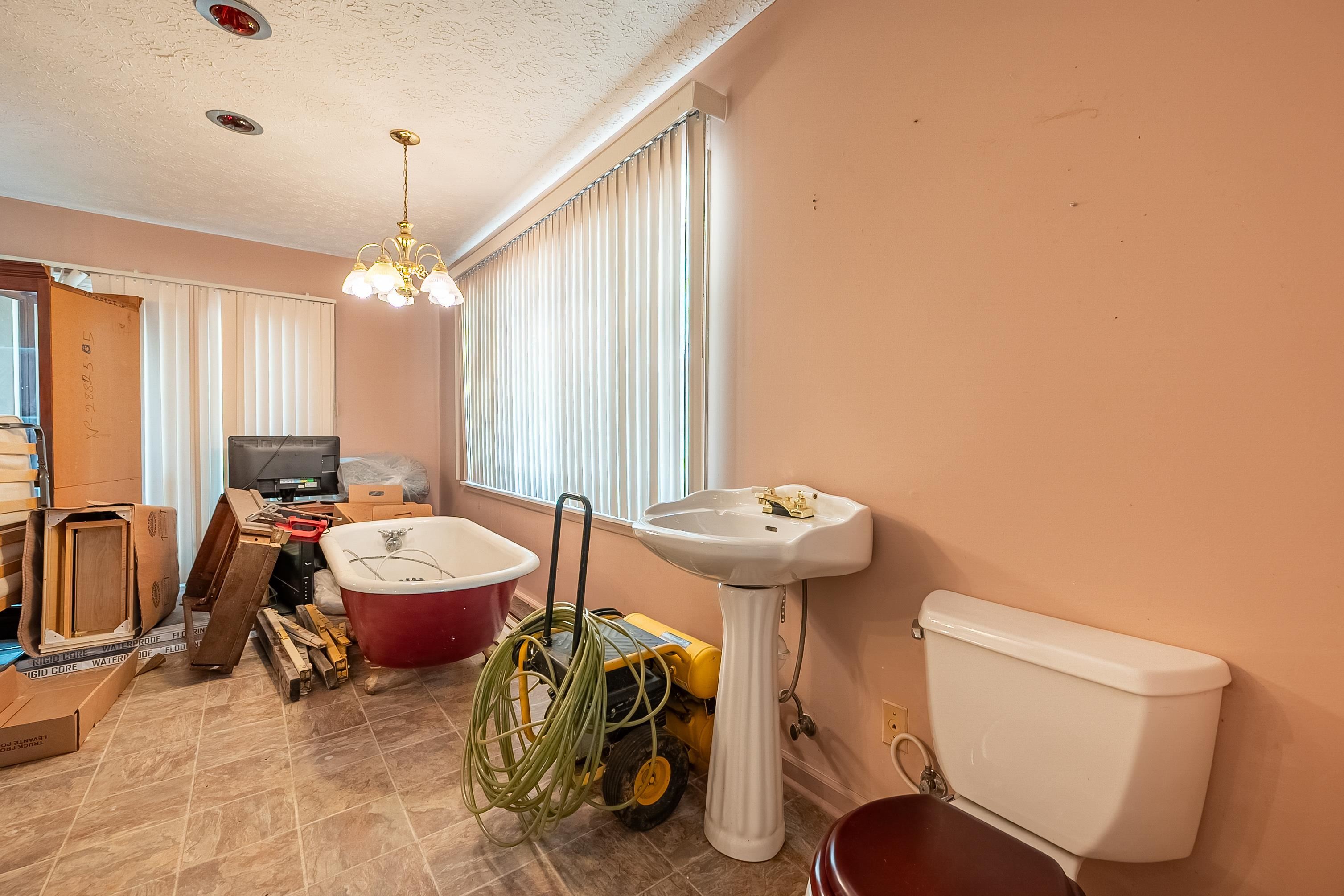 672 Matney Flats Wytheville VA 24382