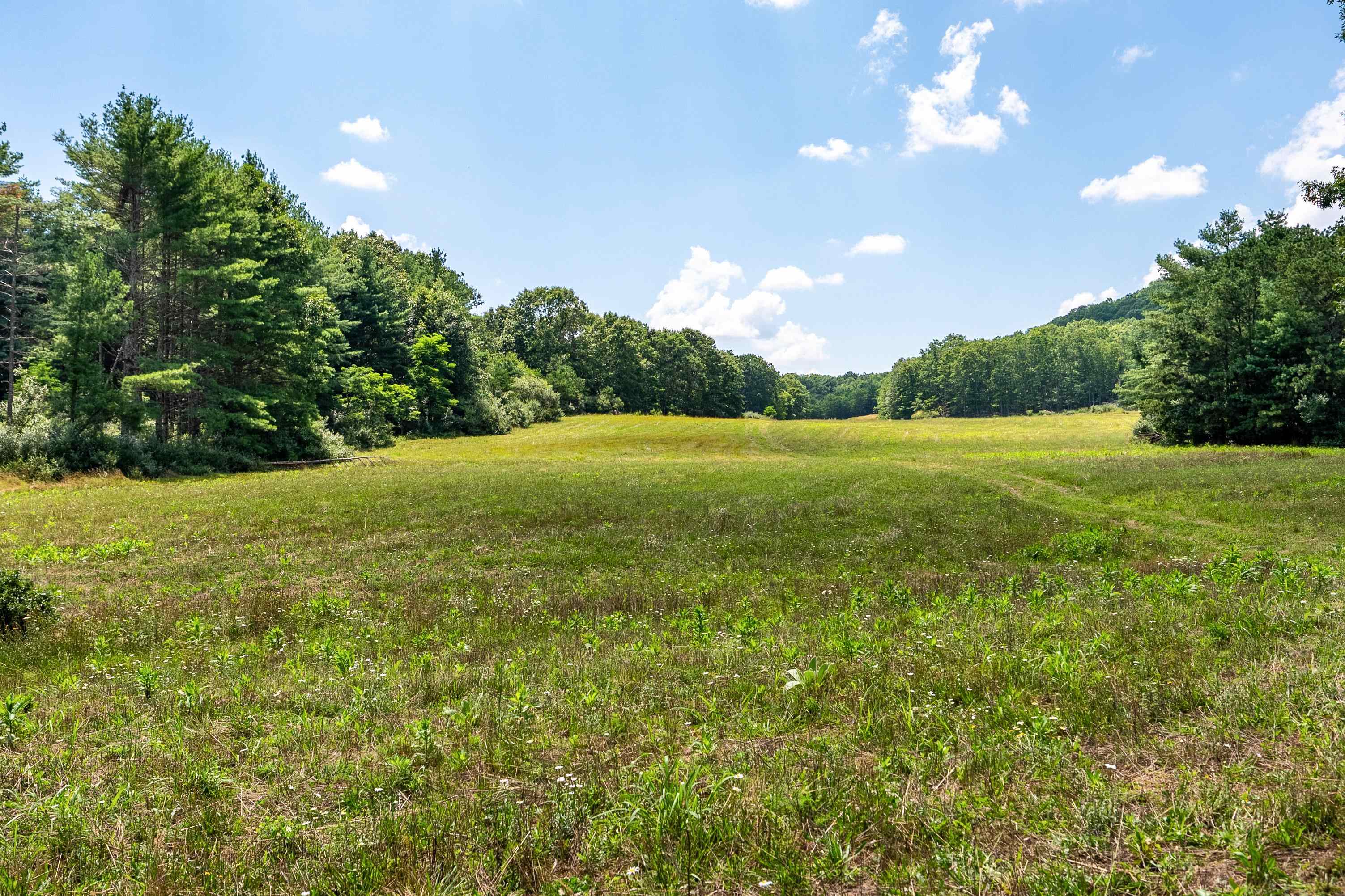 672 Matney Flats Wytheville VA 24382