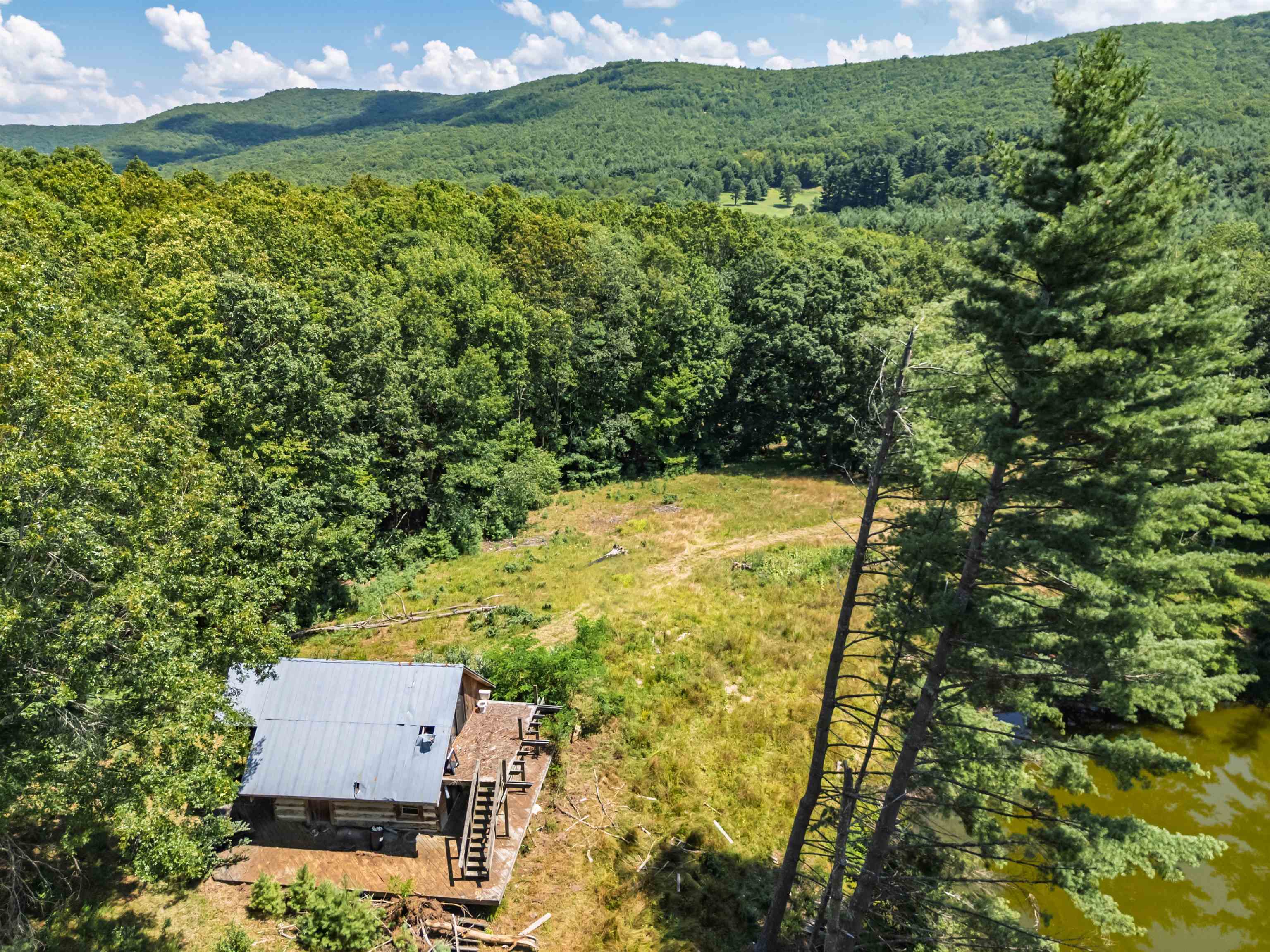 672 Matney Flats Wytheville VA 24382