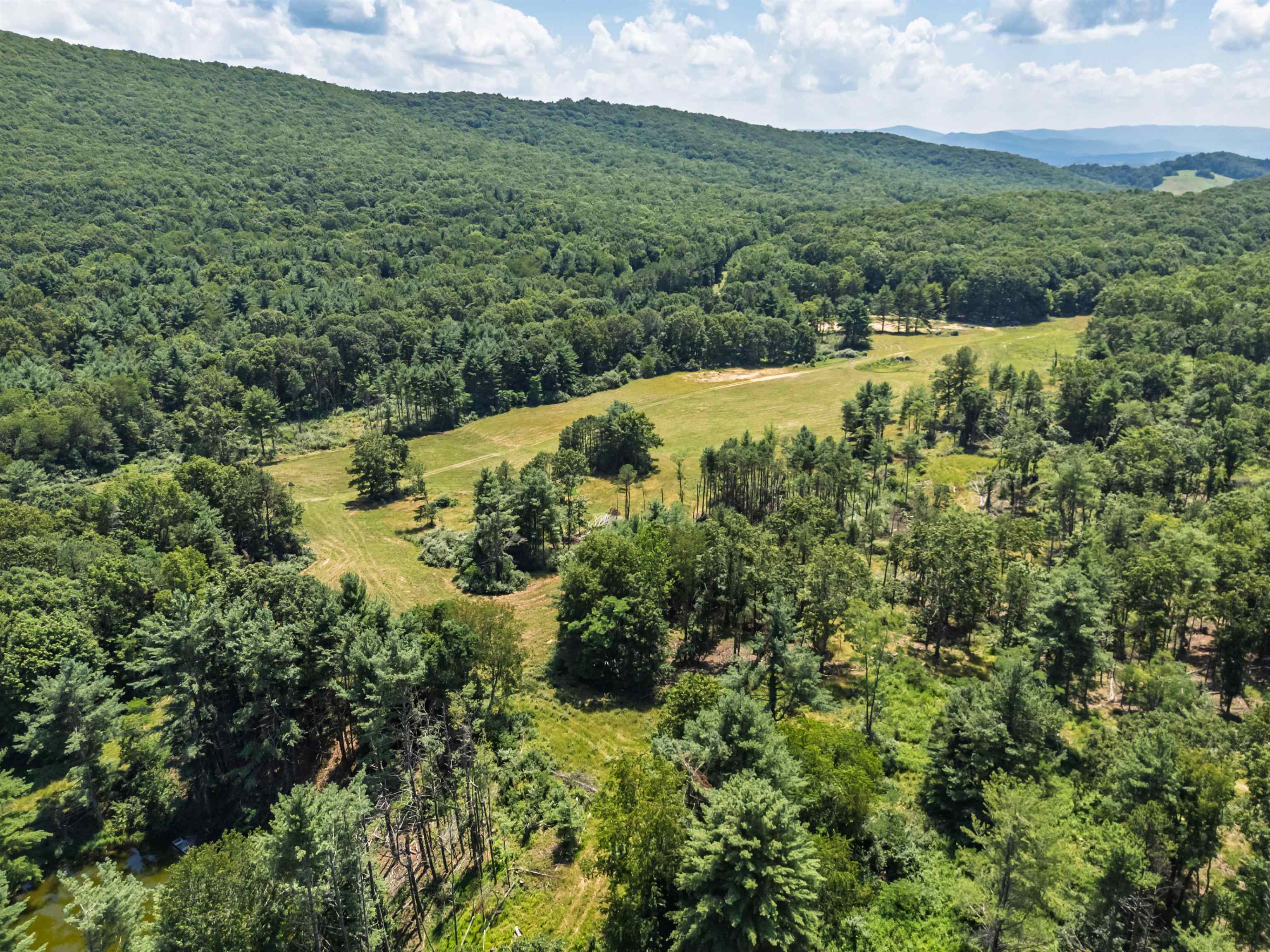 672 Matney Flats Wytheville VA 24382