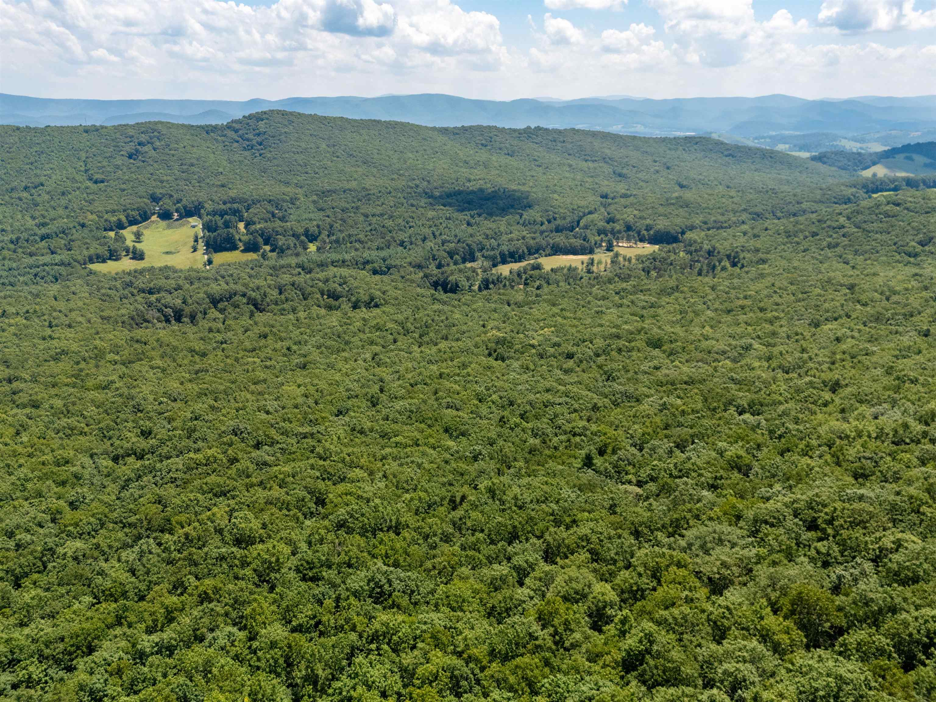 672 Matney Flats Wytheville VA 24382