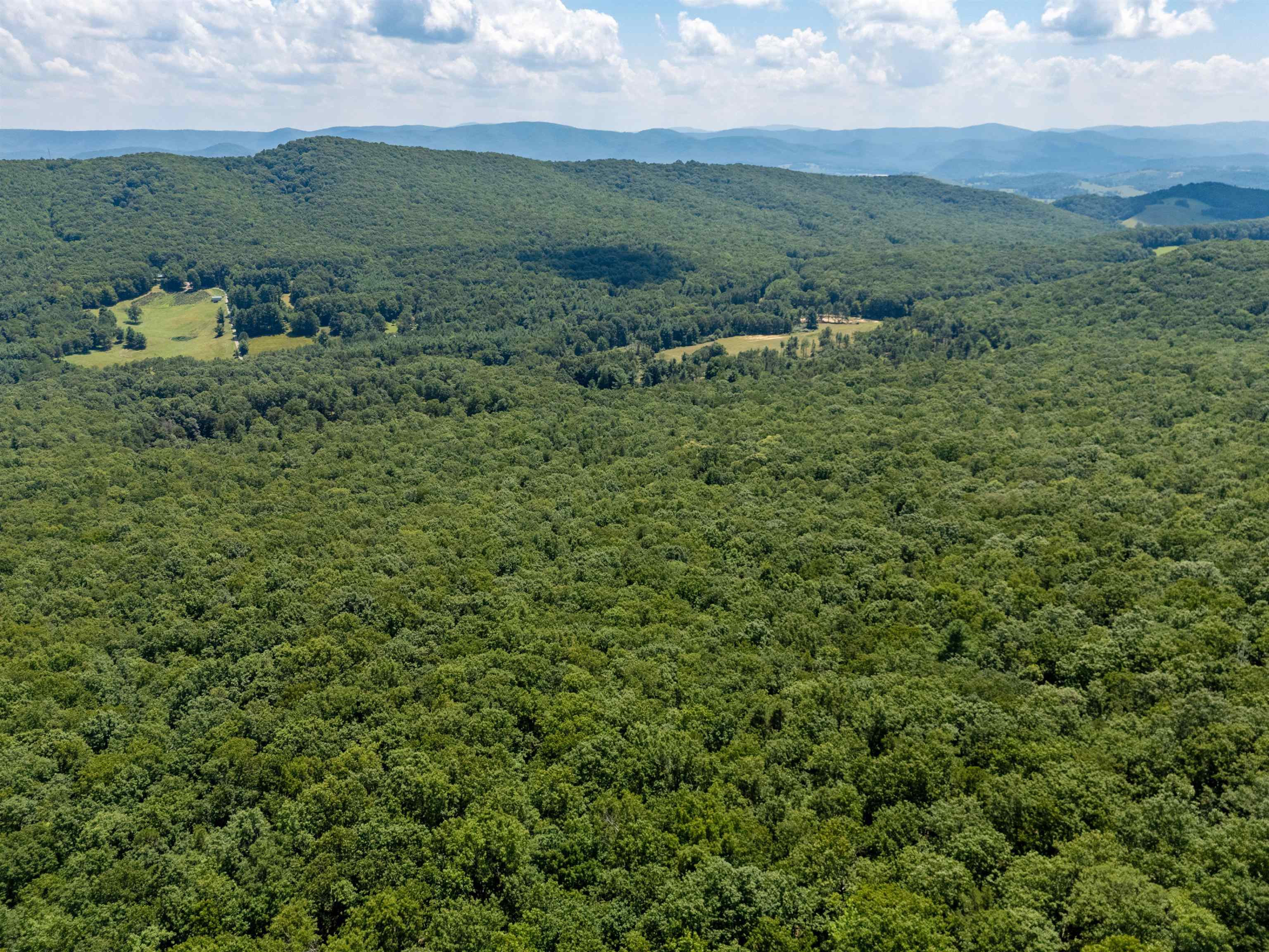 672 Matney Flats Wytheville VA 24382