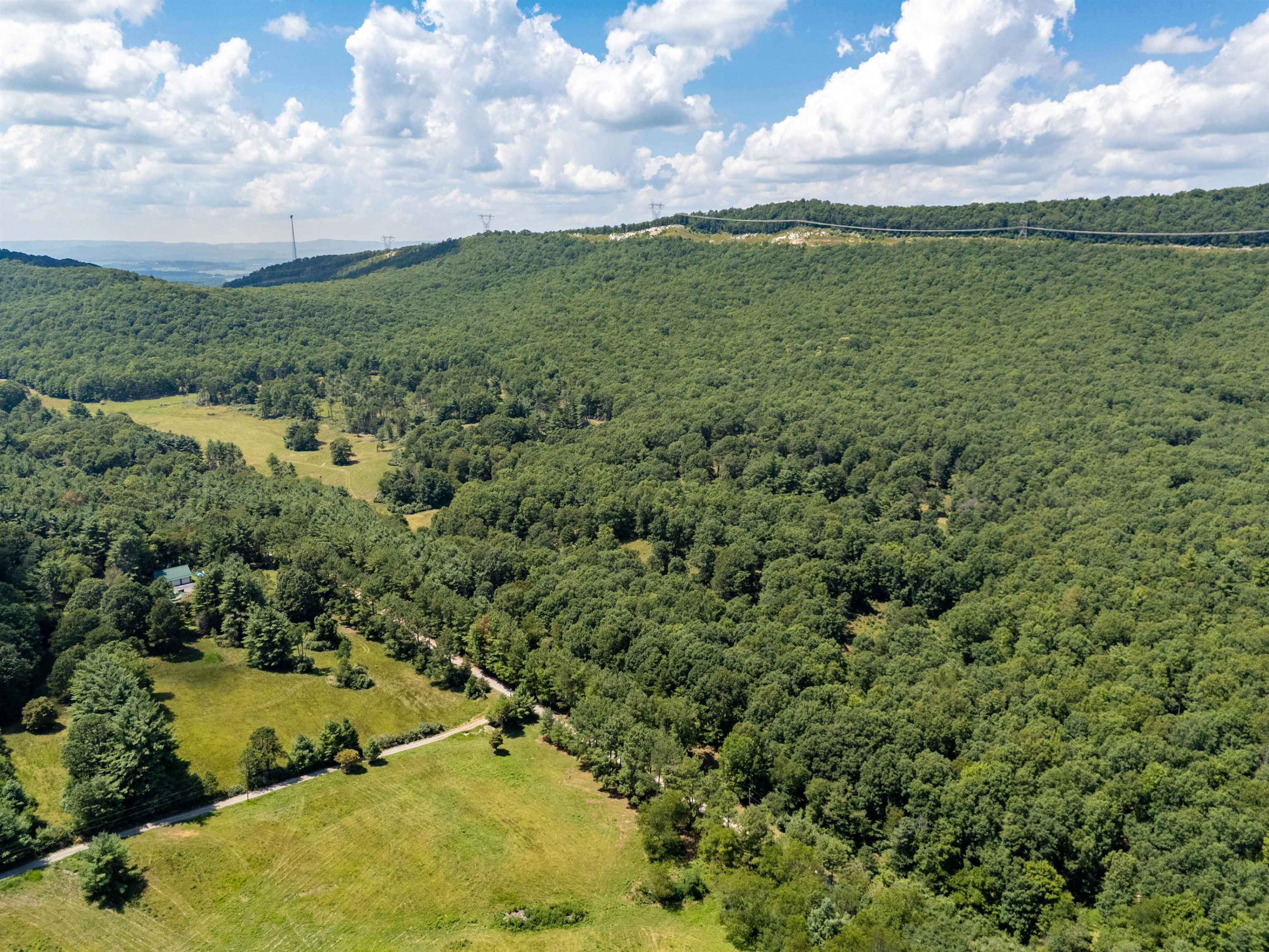 672 Matney Flats Wytheville VA 24382