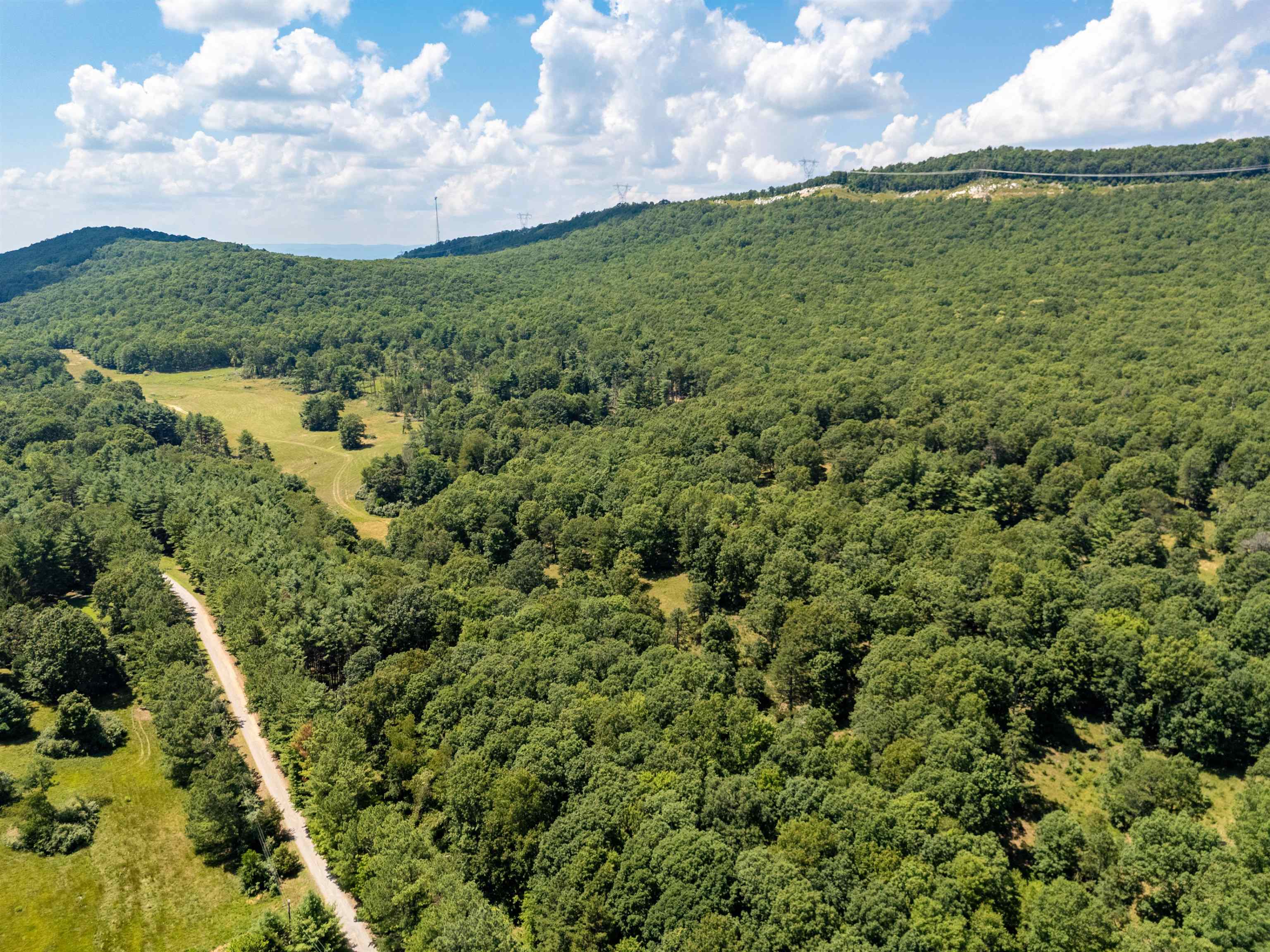 672 Matney Flats Wytheville VA 24382