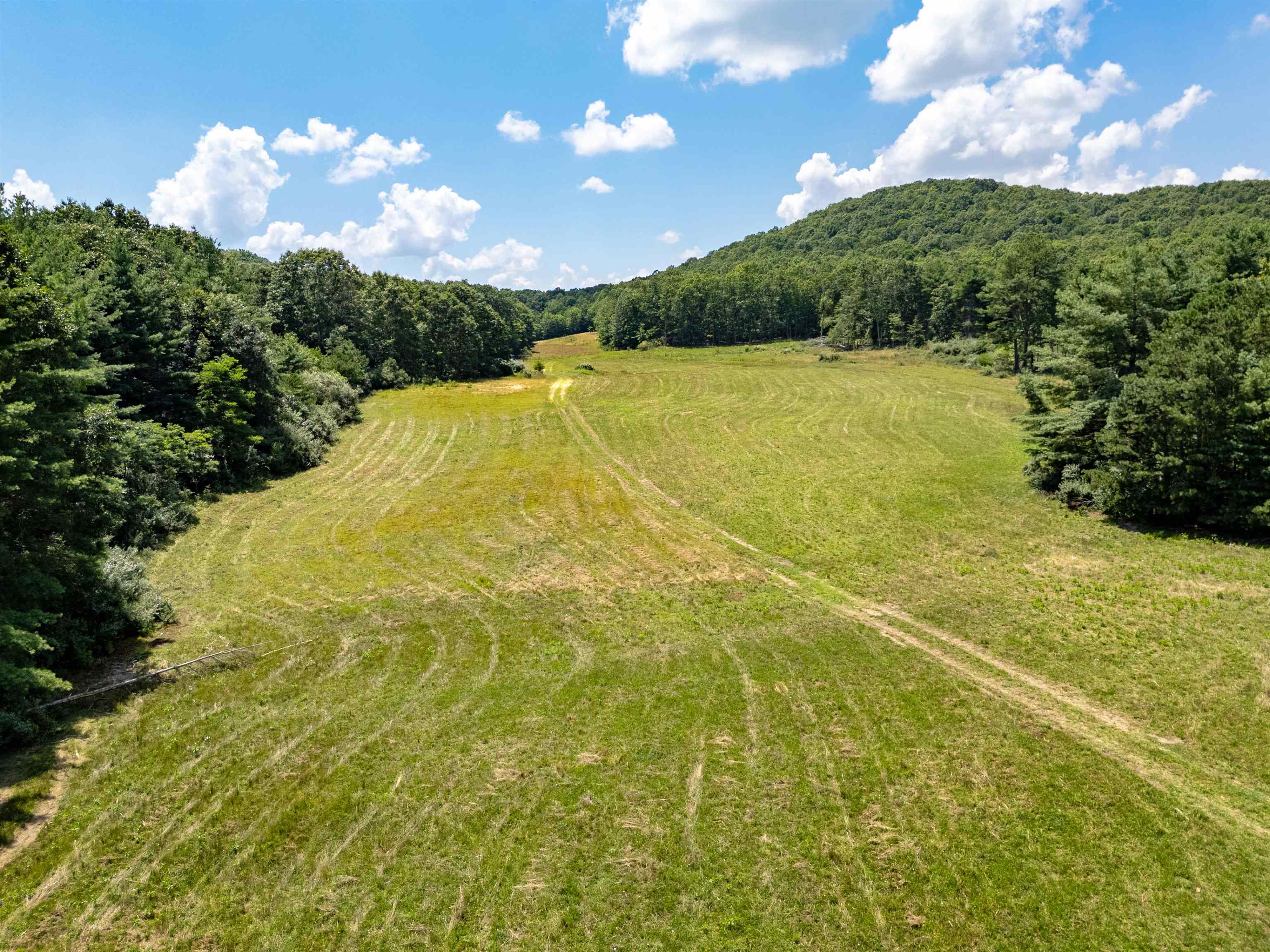 672 Matney Flats Wytheville VA 24382