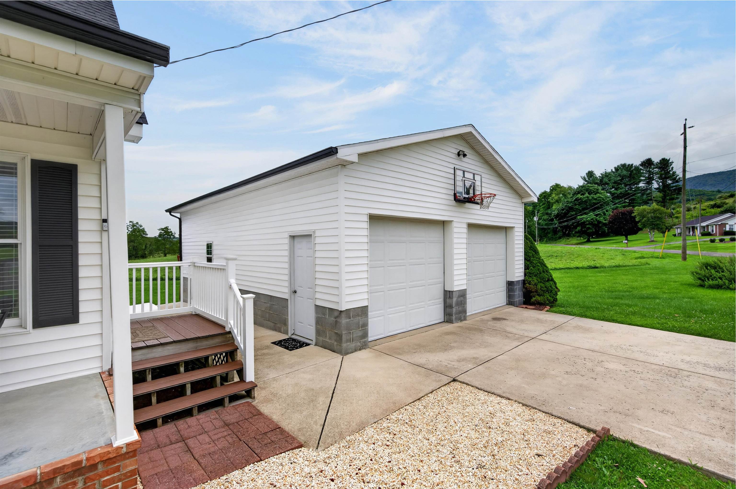 1049 Byrnes Chapel Road Bland VA 24315