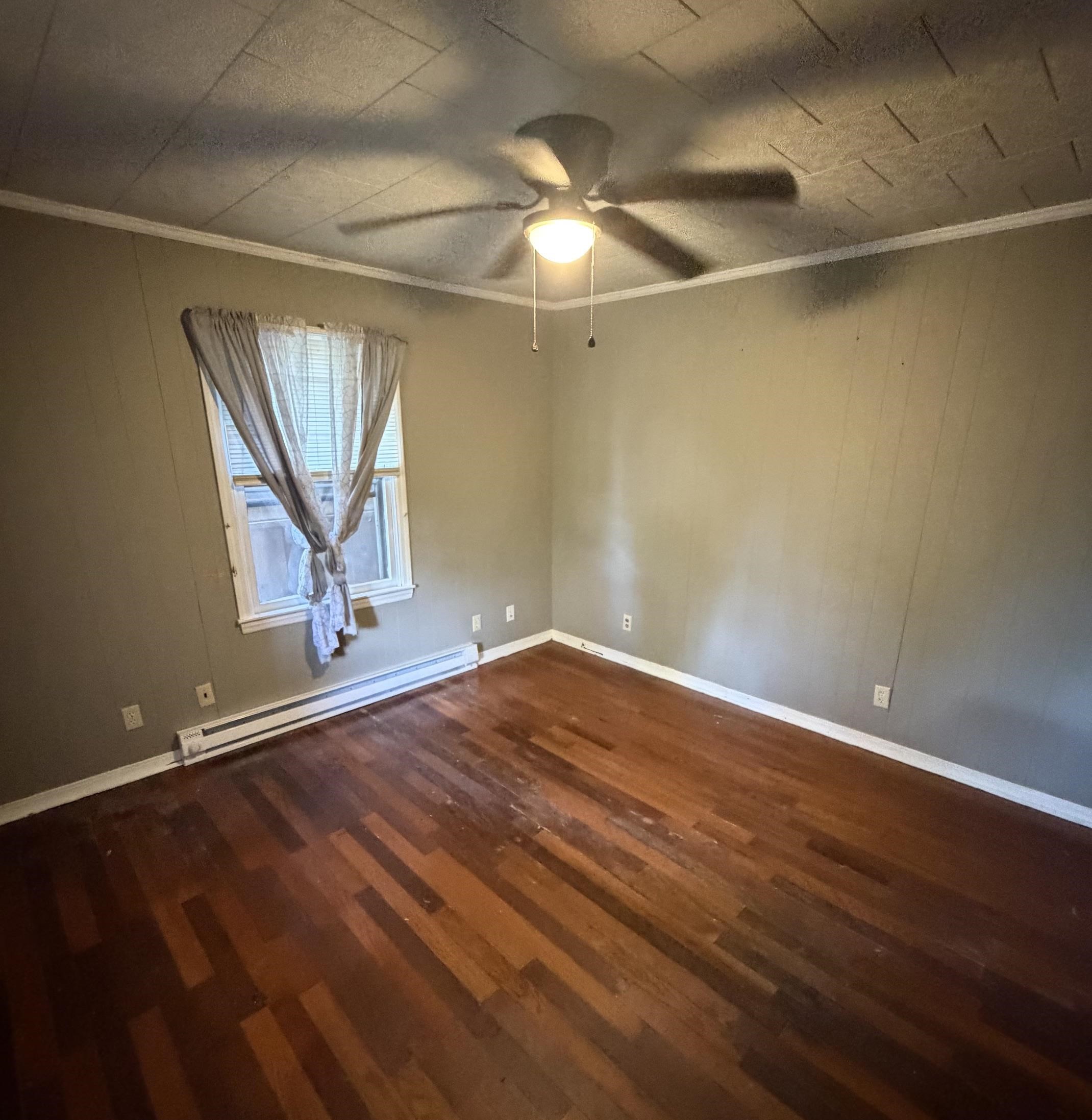 108 Johnson Street Narrows VA 24124