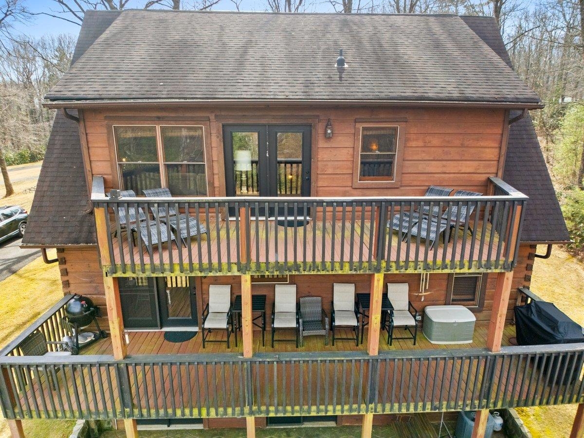 69 Cabin Village Lane Hillsville VA 24343