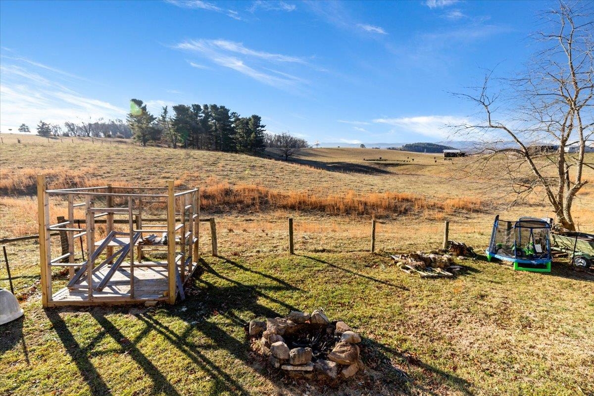 4159 Whistler Road Radford VA 24141