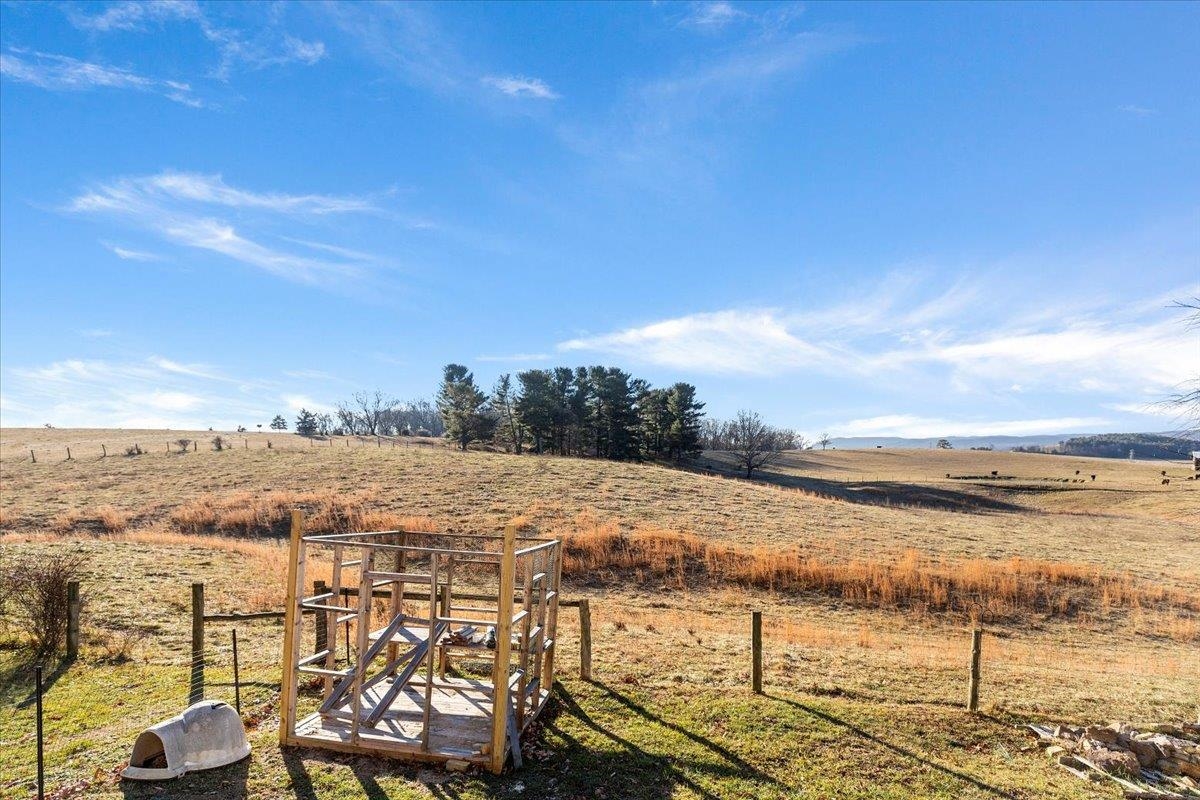 4159 Whistler Road Radford VA 24141