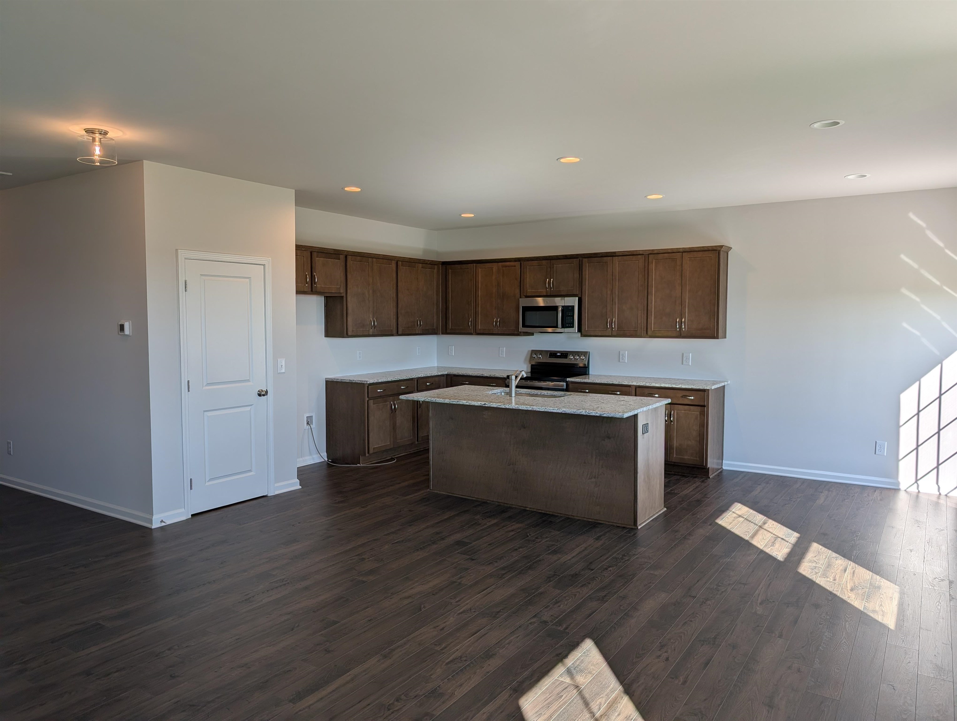 7432 King's Pointe Drive Radford VA 24141