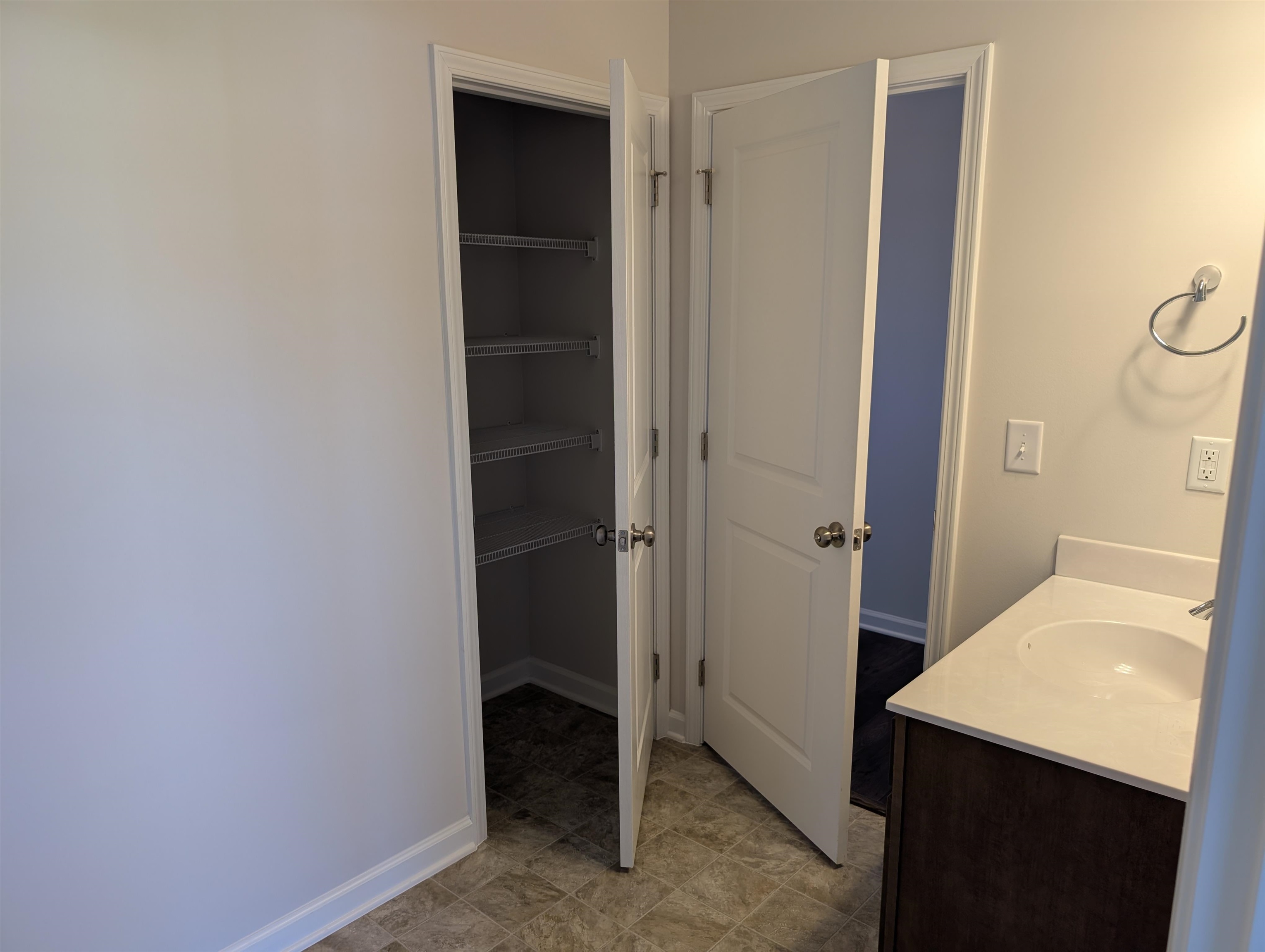 7432 King's Pointe Drive Radford VA 24141