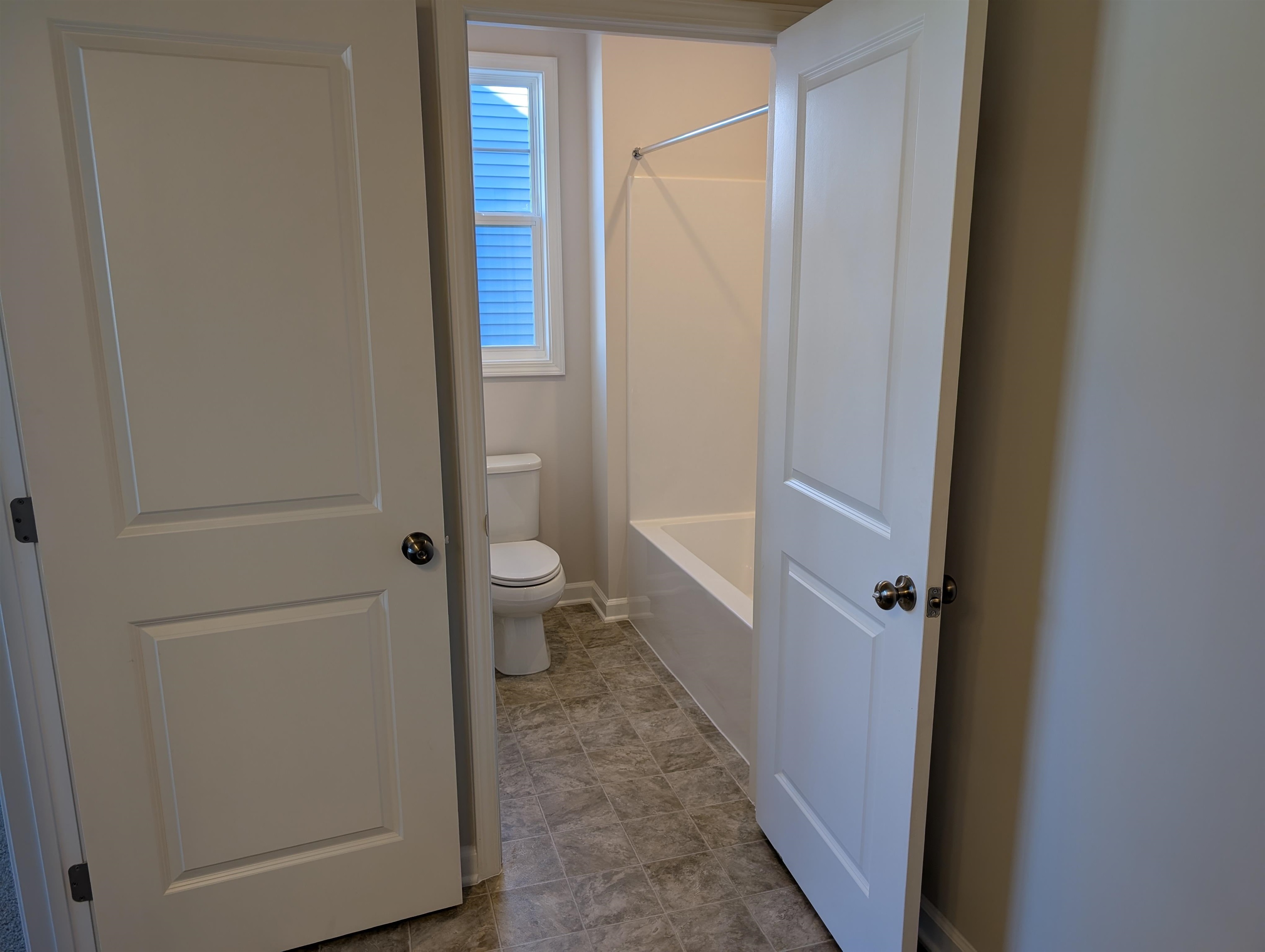 7432 King's Pointe Drive Radford VA 24141