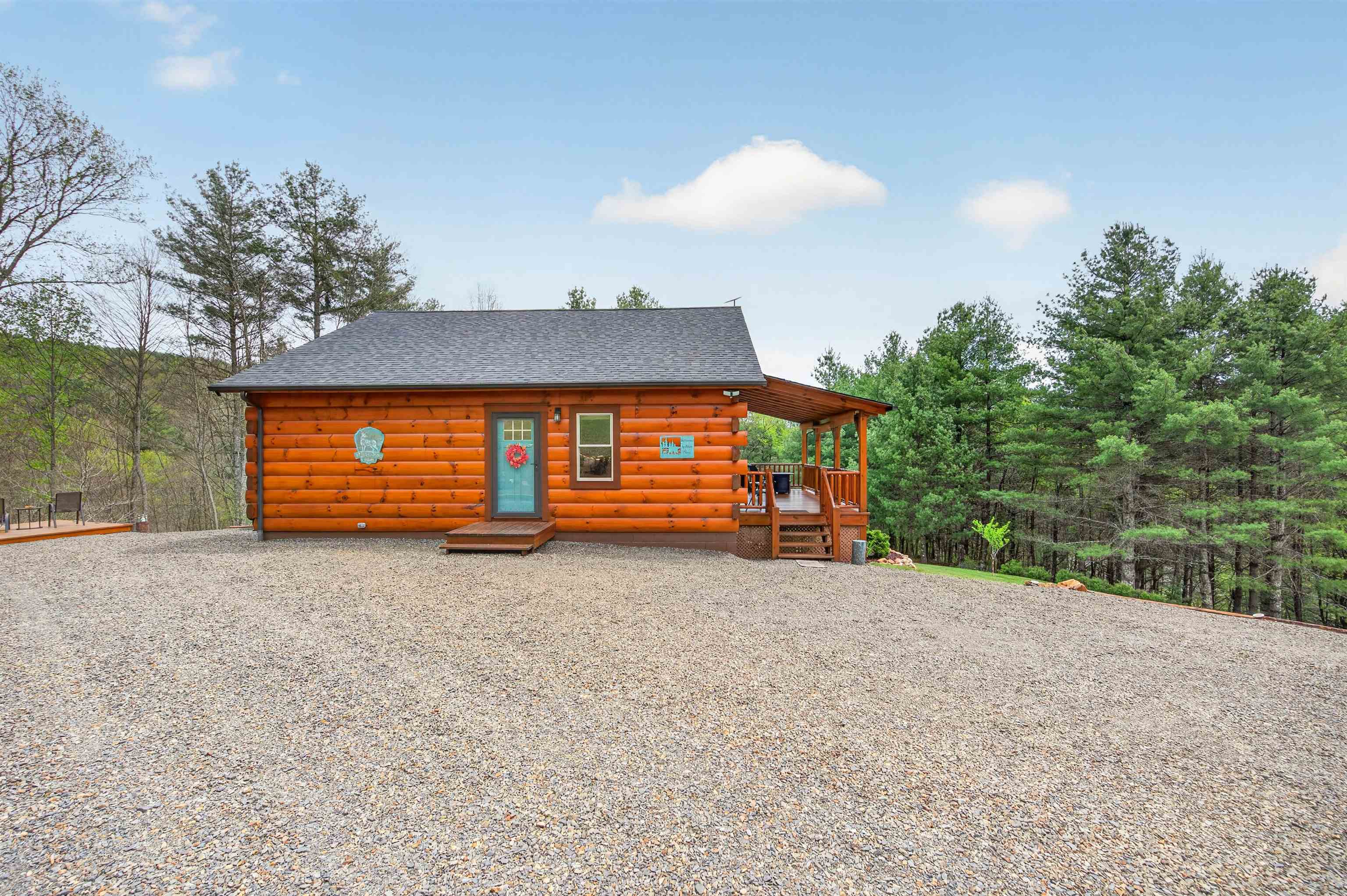 255 Bella Hills Lane Hillsville VA 24343