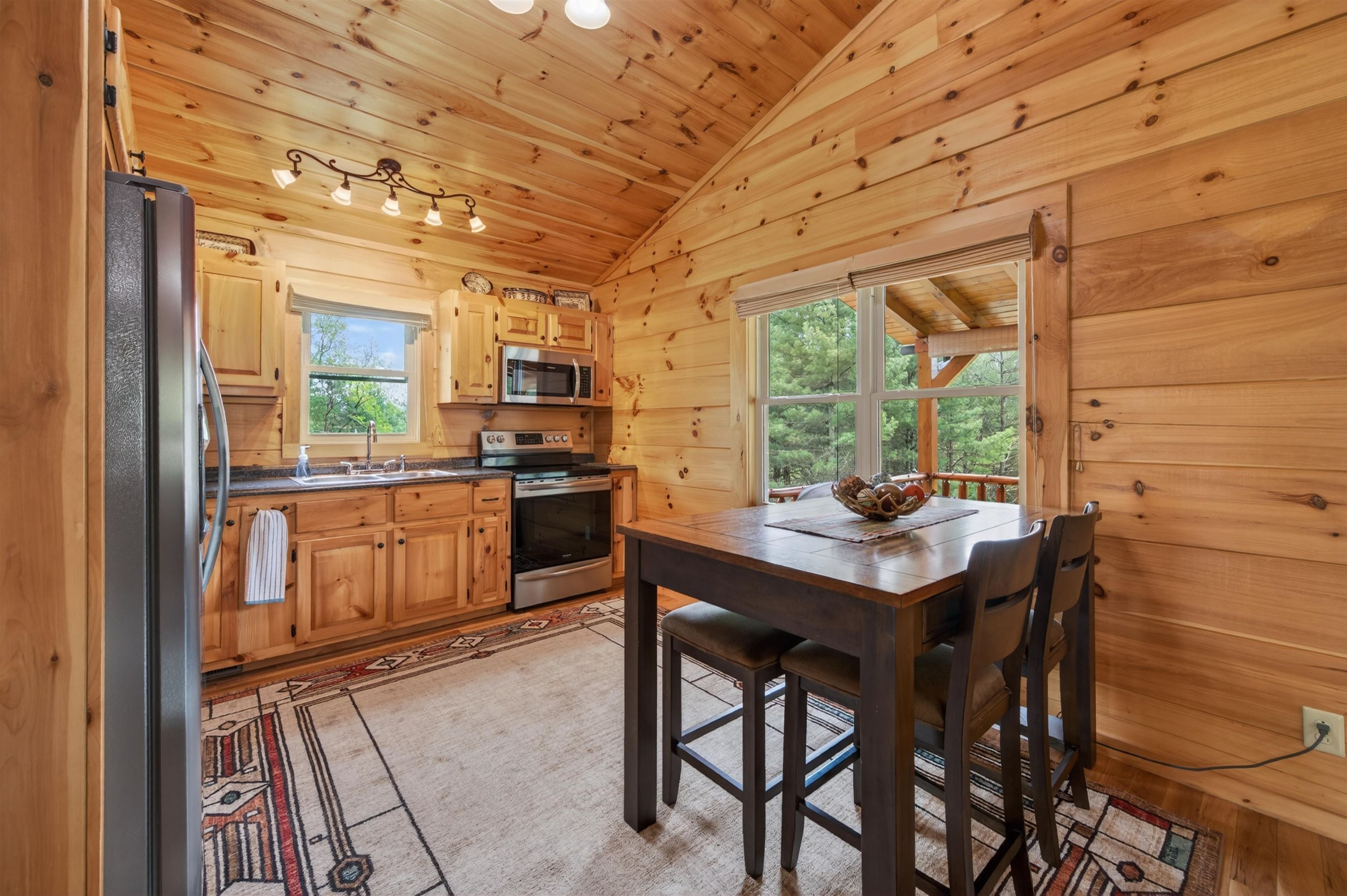 255 Bella Hills Lane Hillsville VA 24343