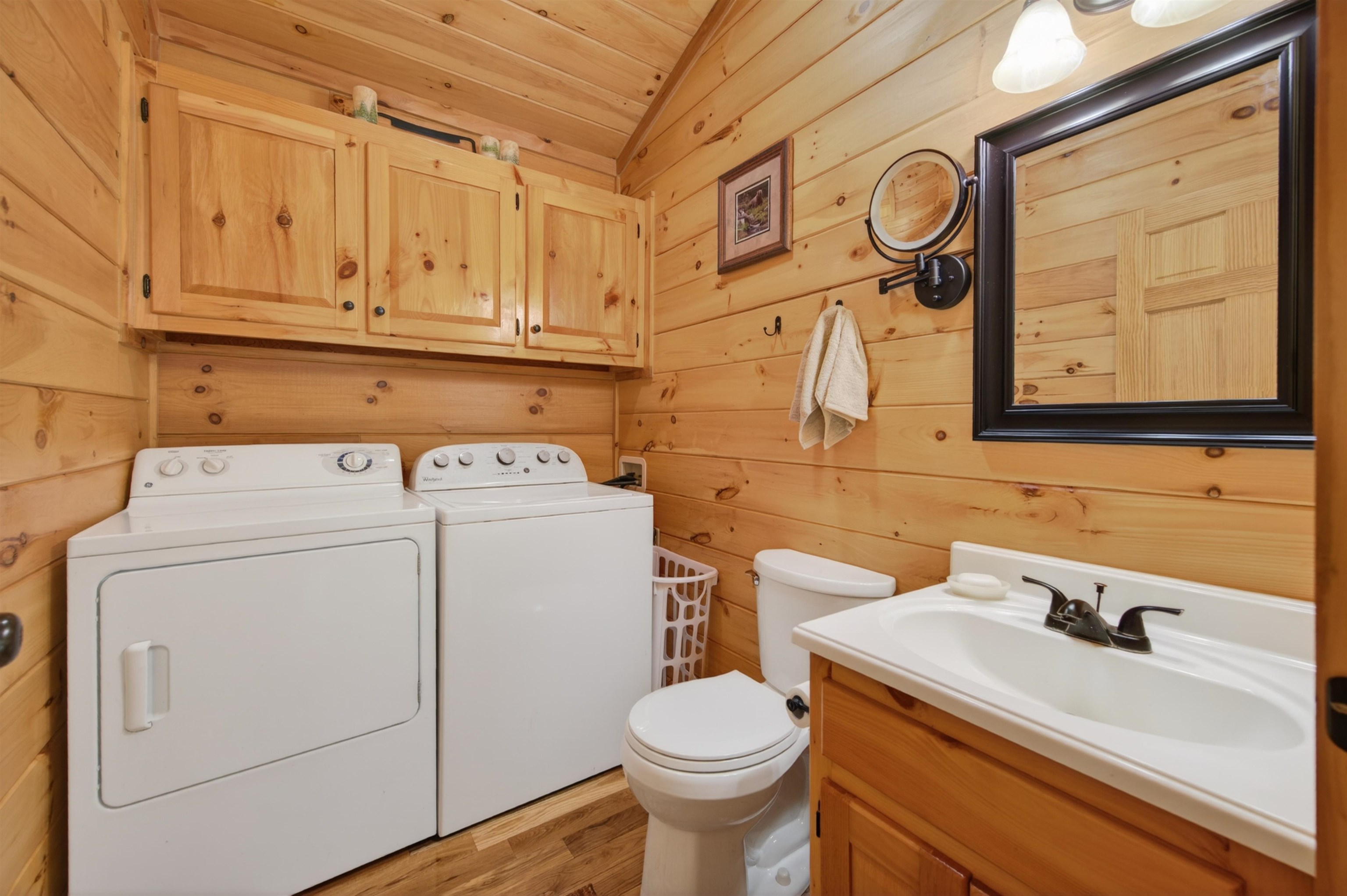 255 Bella Hills Lane Hillsville VA 24343