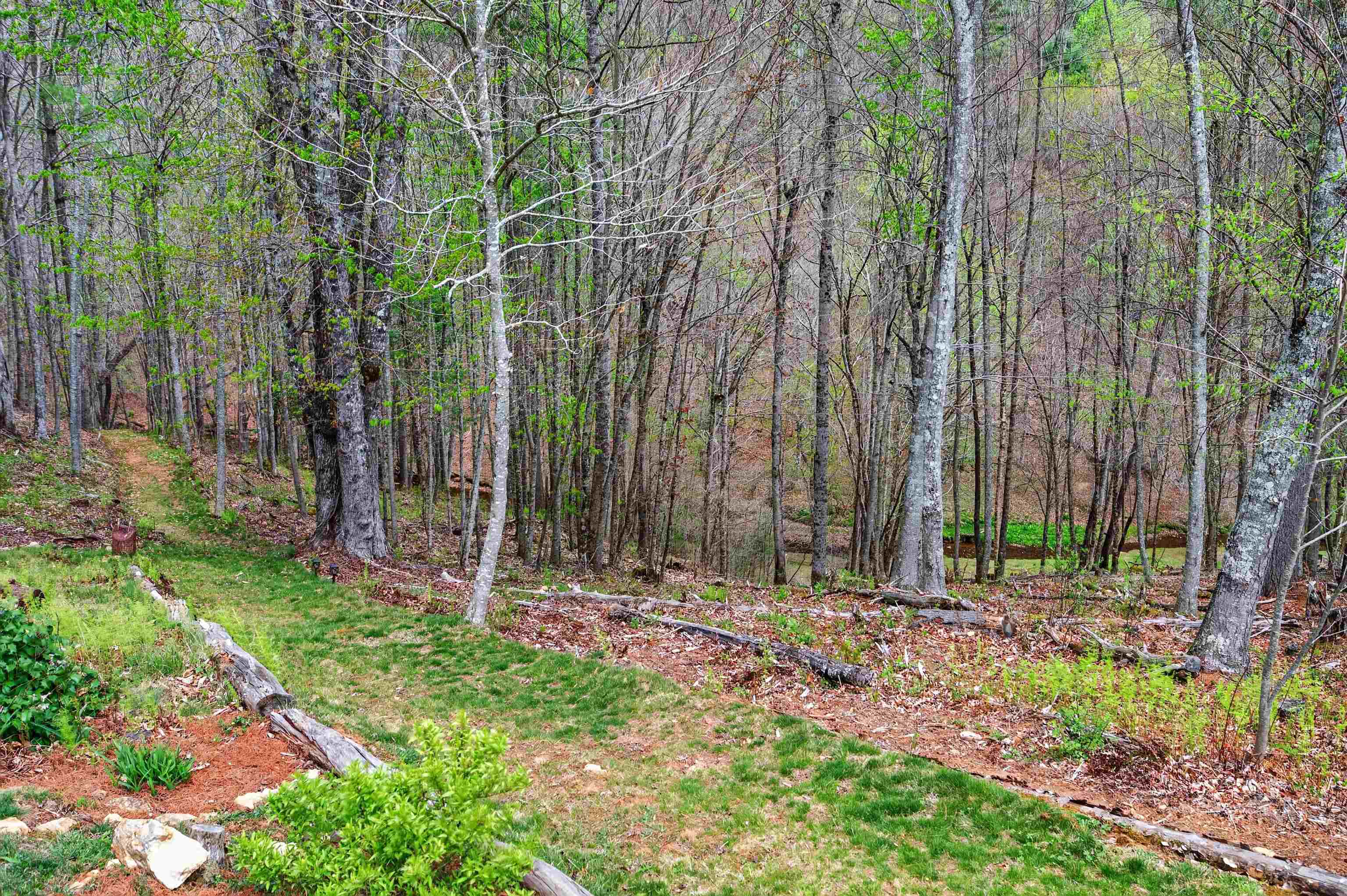 255 Bella Hills Lane Hillsville VA 24343