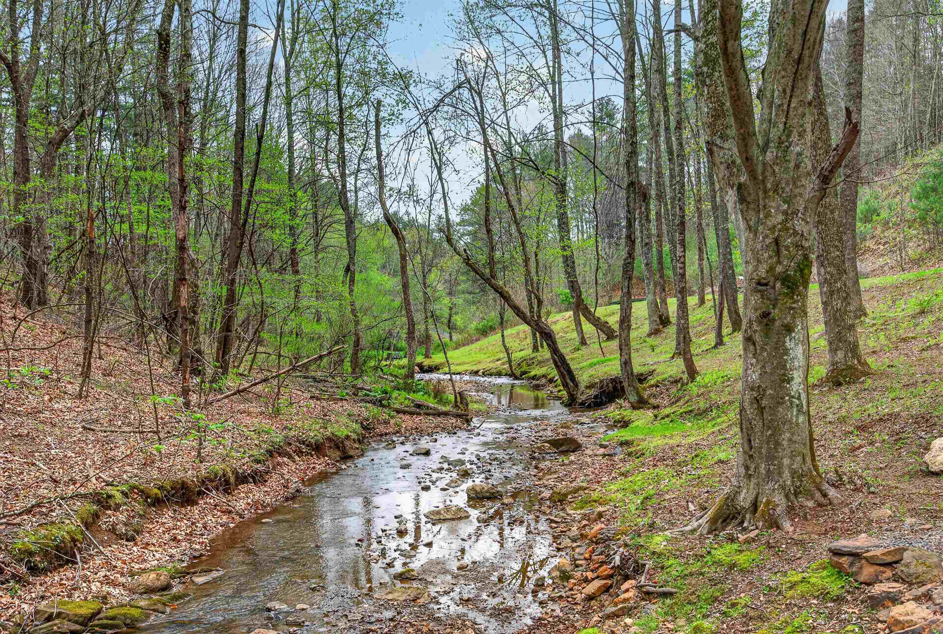 255 Bella Hills Lane Hillsville VA 24343