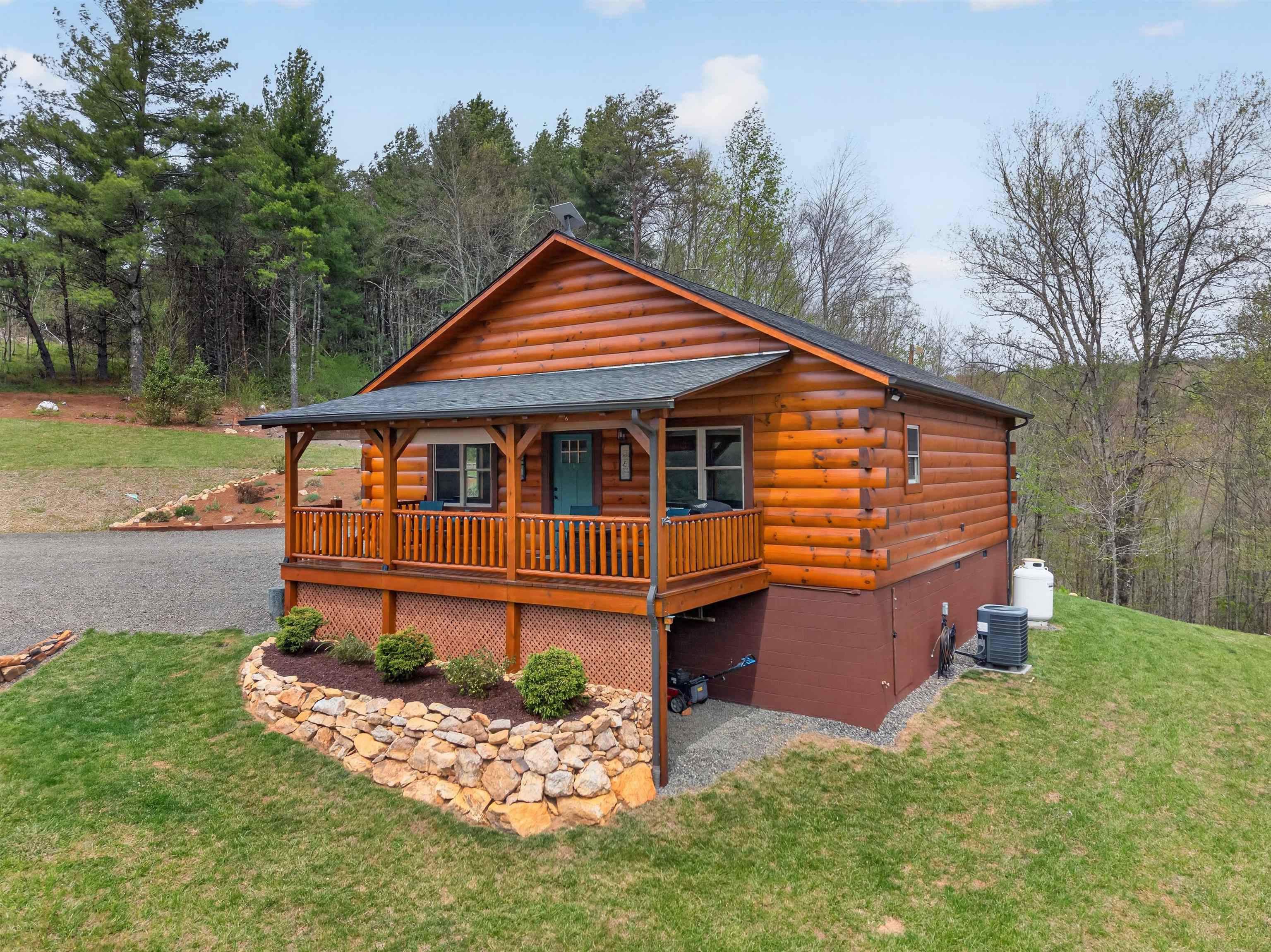 255 Bella Hills Lane Hillsville VA 24343