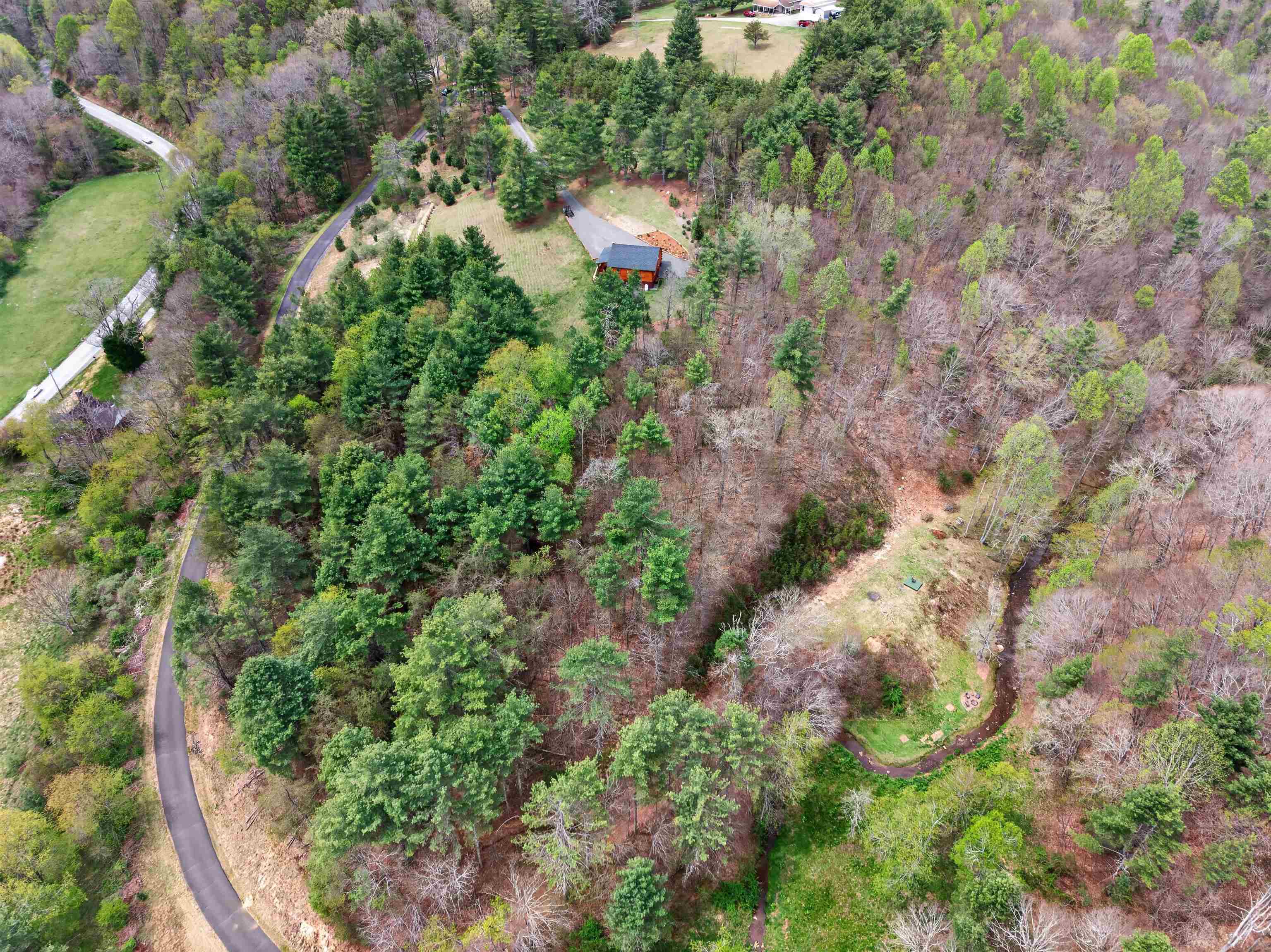 255 Bella Hills Lane Hillsville VA 24343