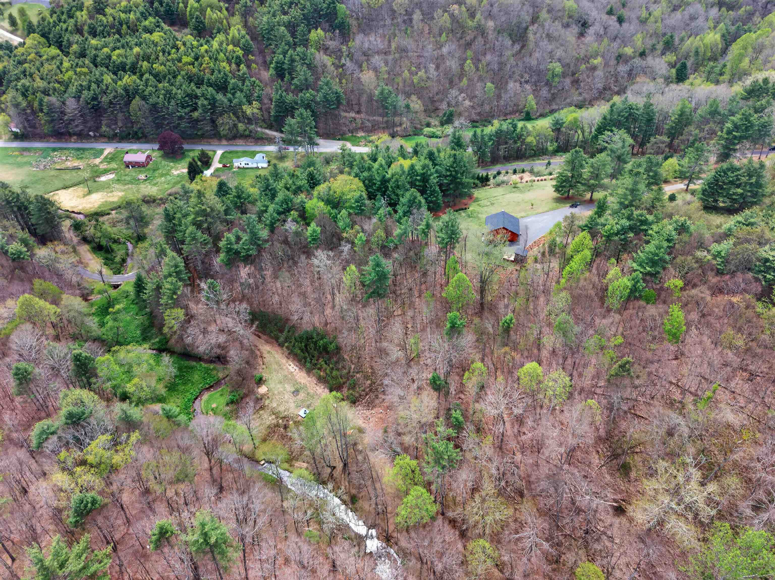 255 Bella Hills Lane Hillsville VA 24343
