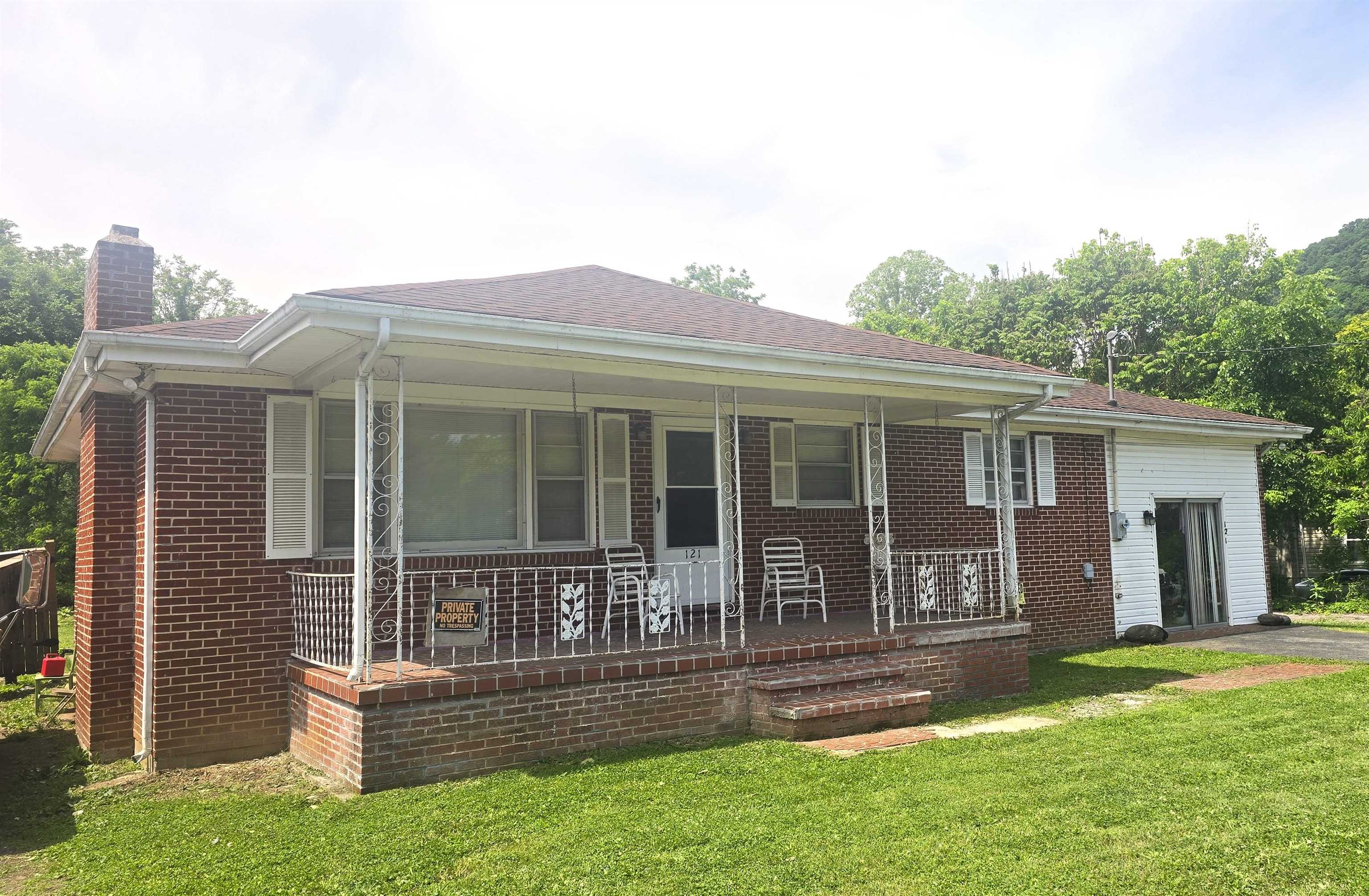 121 Brake Road Elliston VA 24087