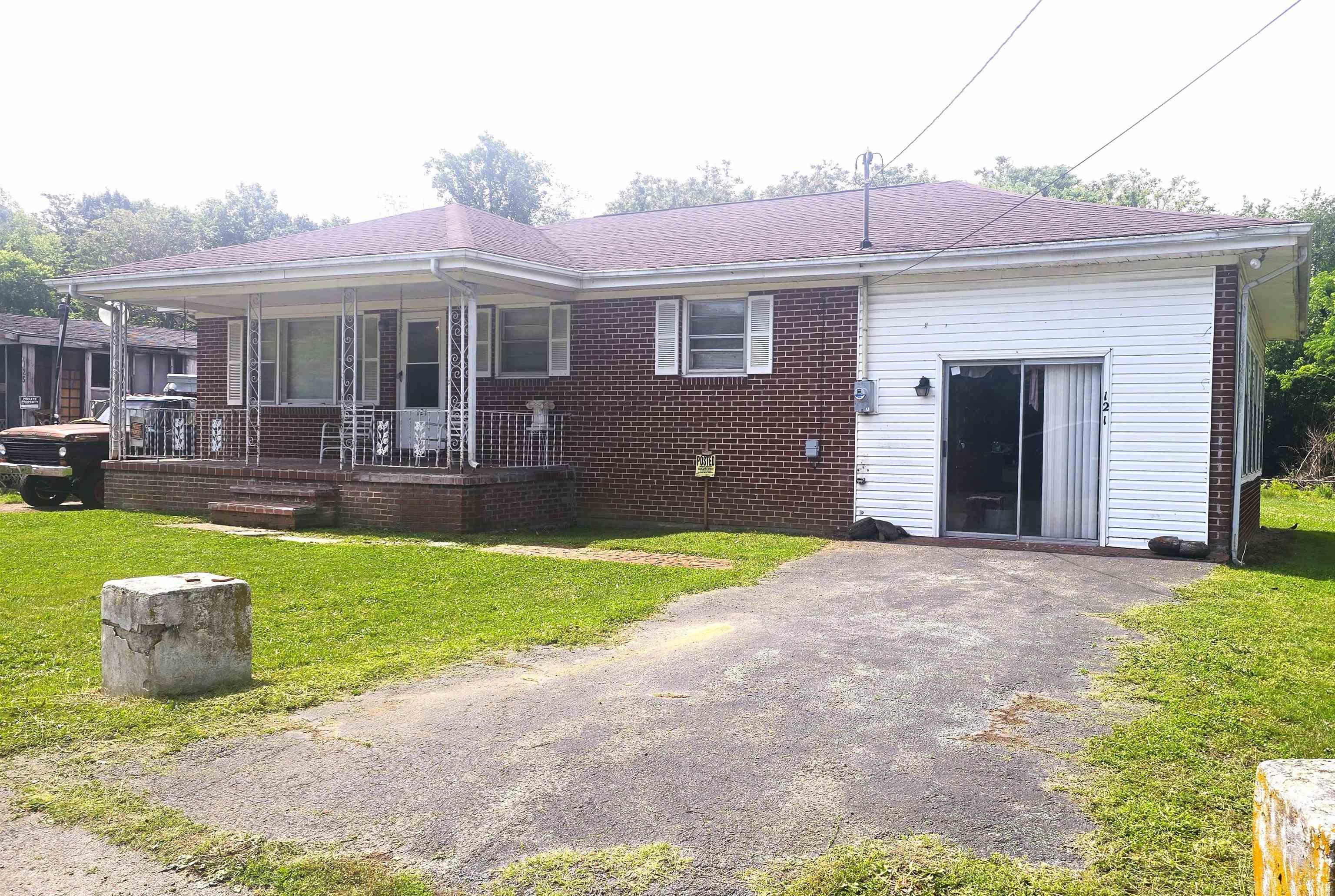 121 Brake Road Elliston VA 24087
