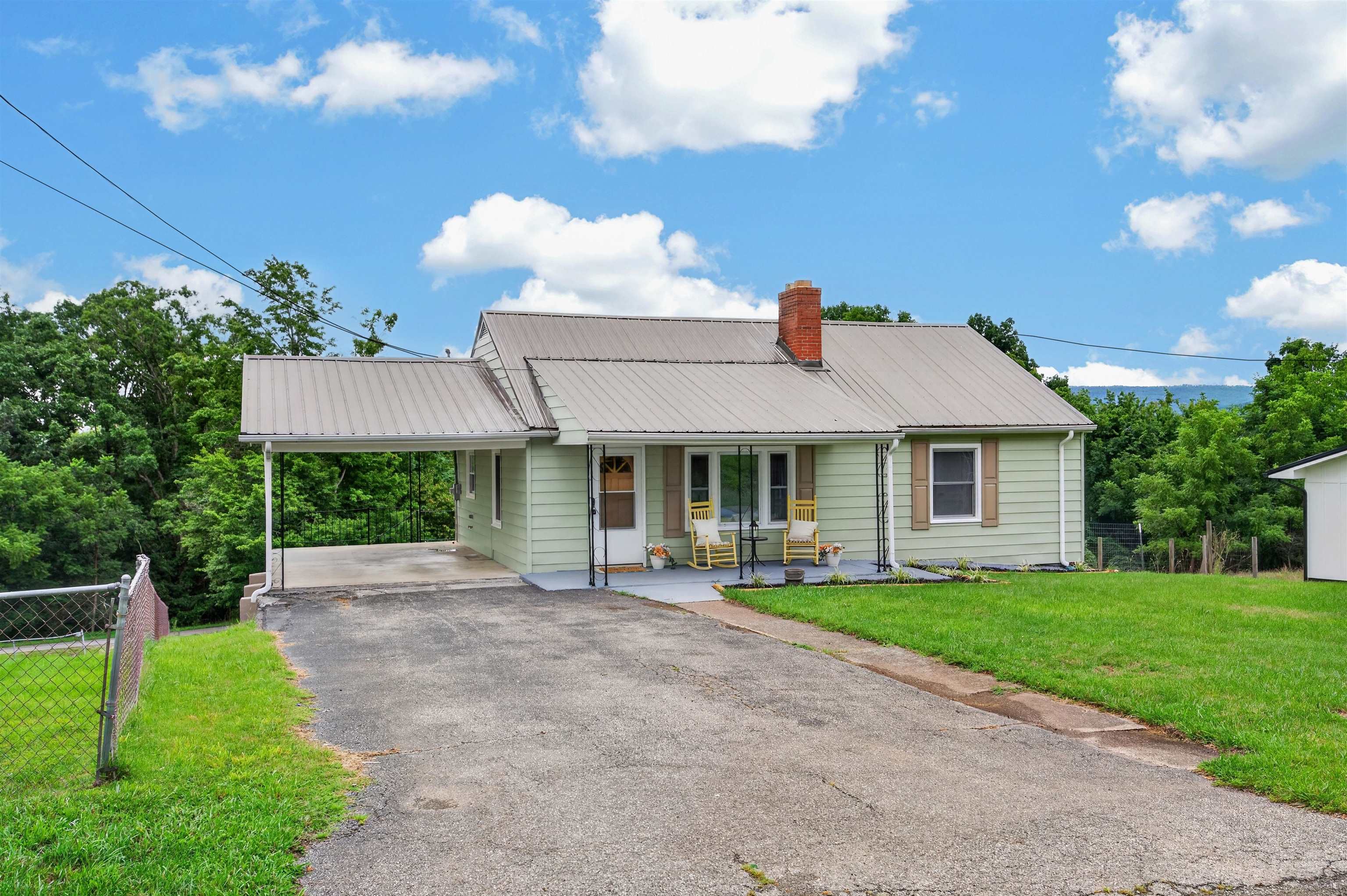4416 Jake Buford Avenue Pulaski VA 24301