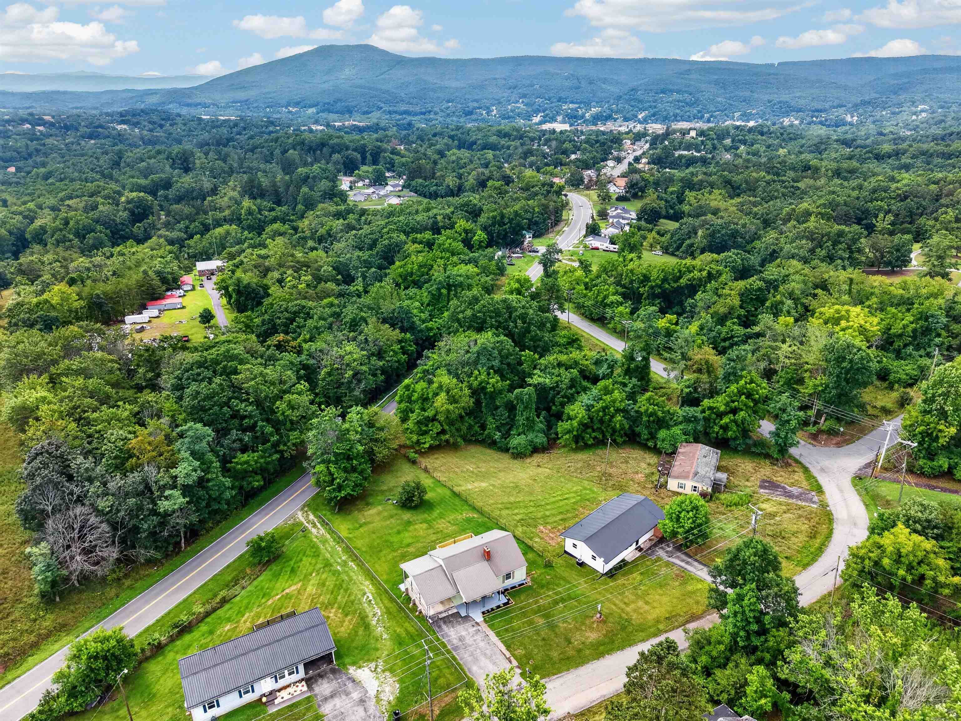 4416 Jake Buford Avenue Pulaski VA 24301