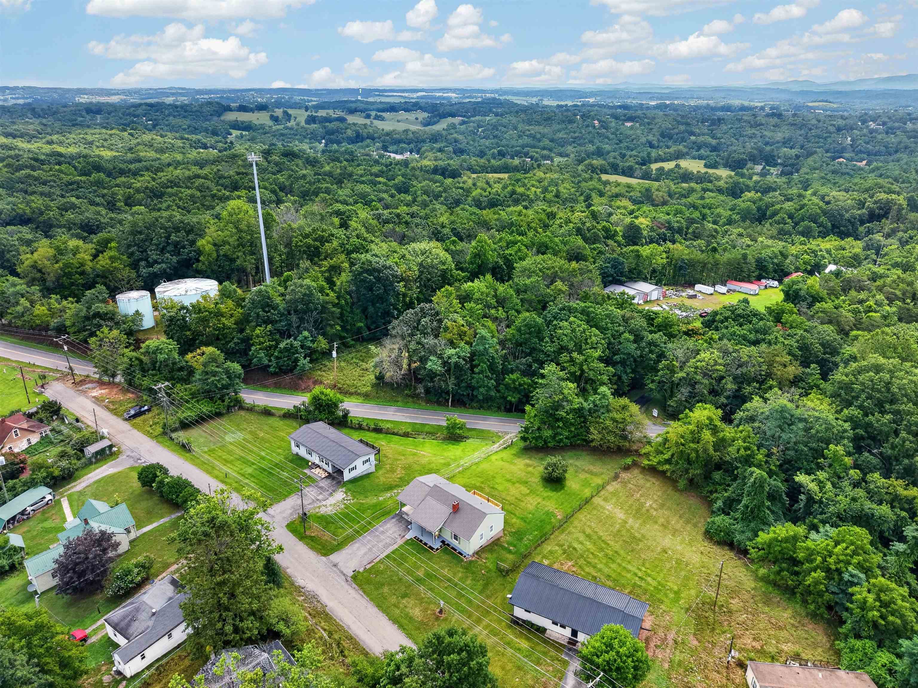 4416 Jake Buford Avenue Pulaski VA 24301