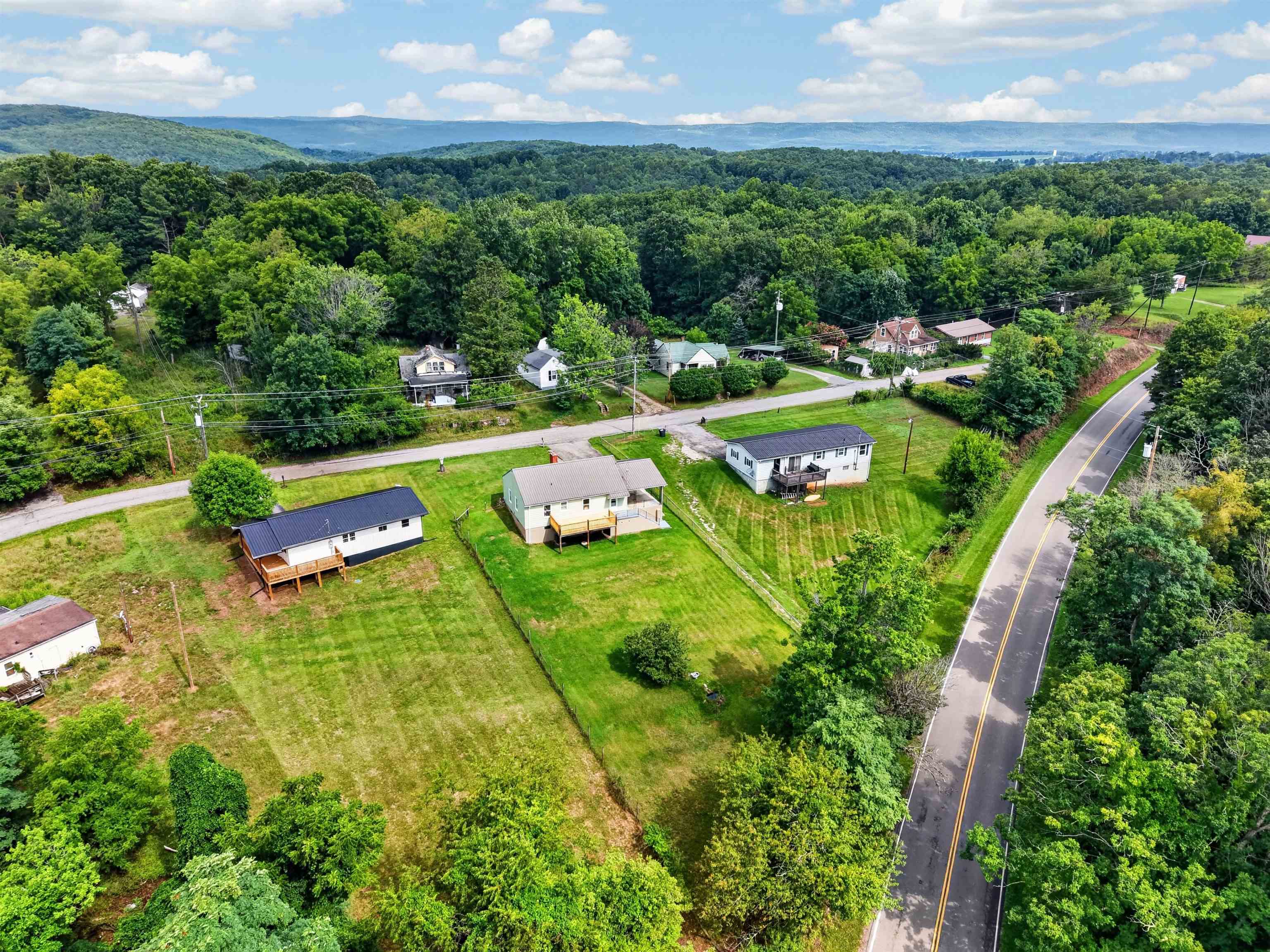 4416 Jake Buford Avenue Pulaski VA 24301