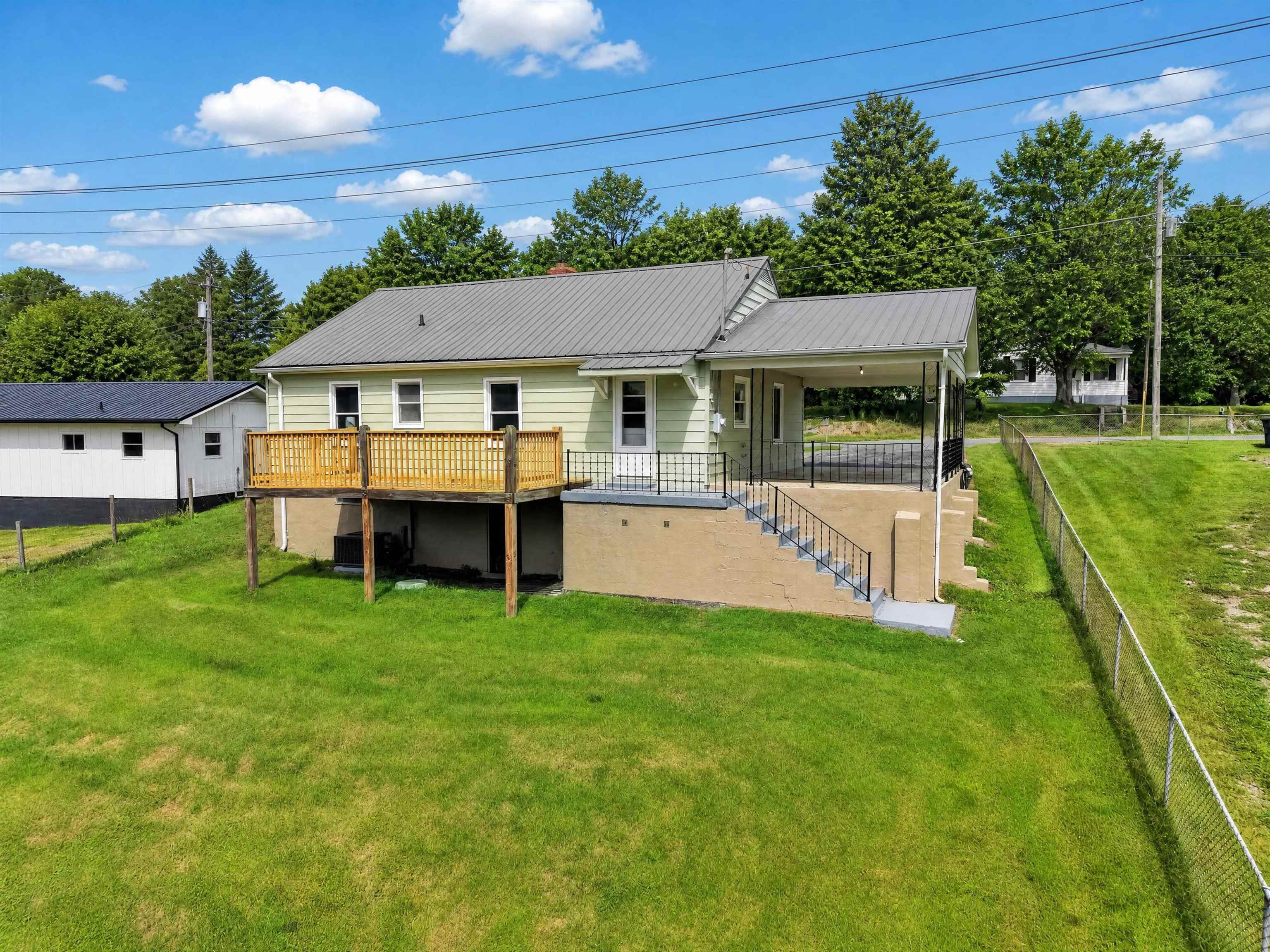 4416 Jake Buford Avenue Pulaski VA 24301