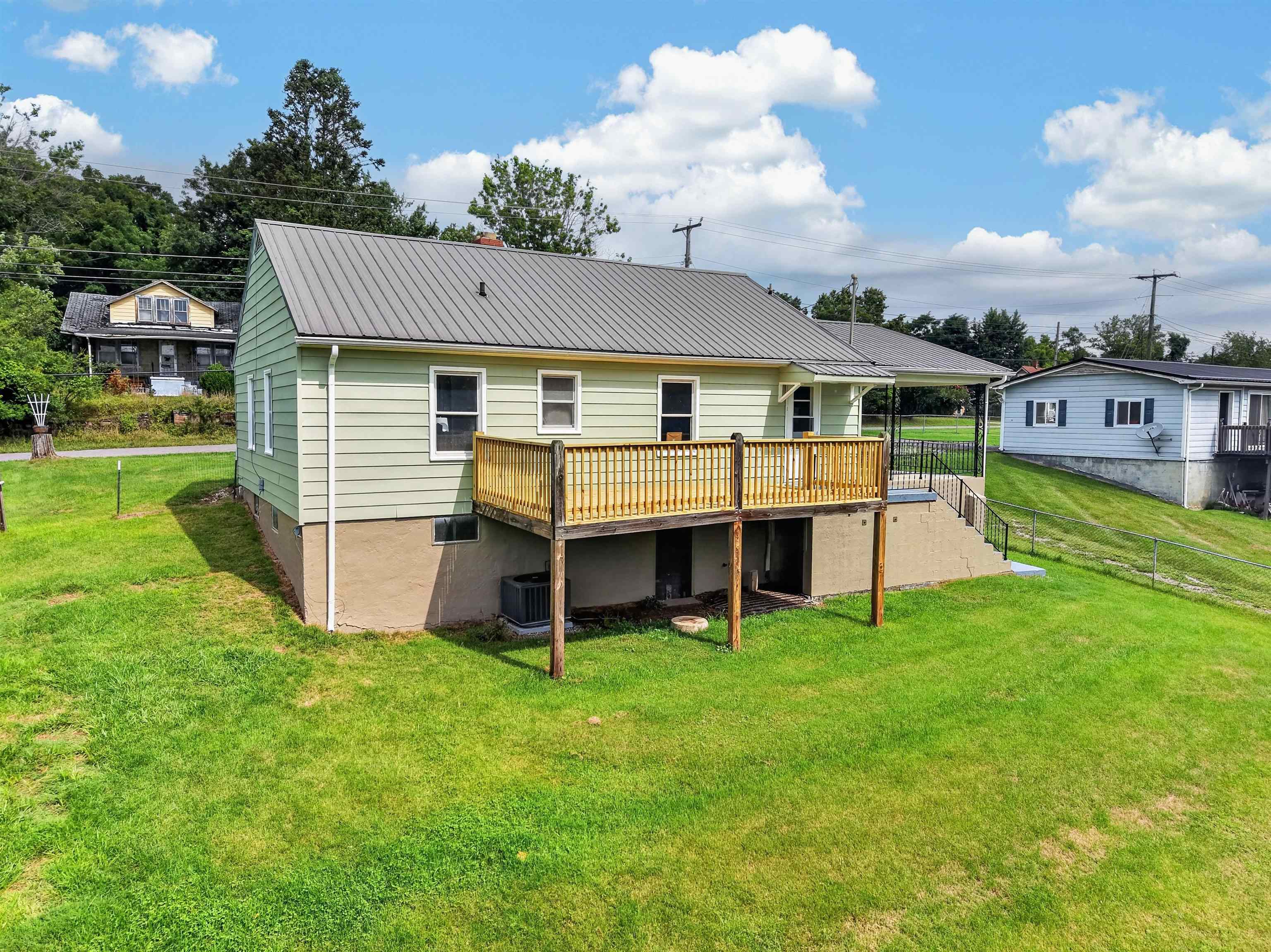 4416 Jake Buford Avenue Pulaski VA 24301