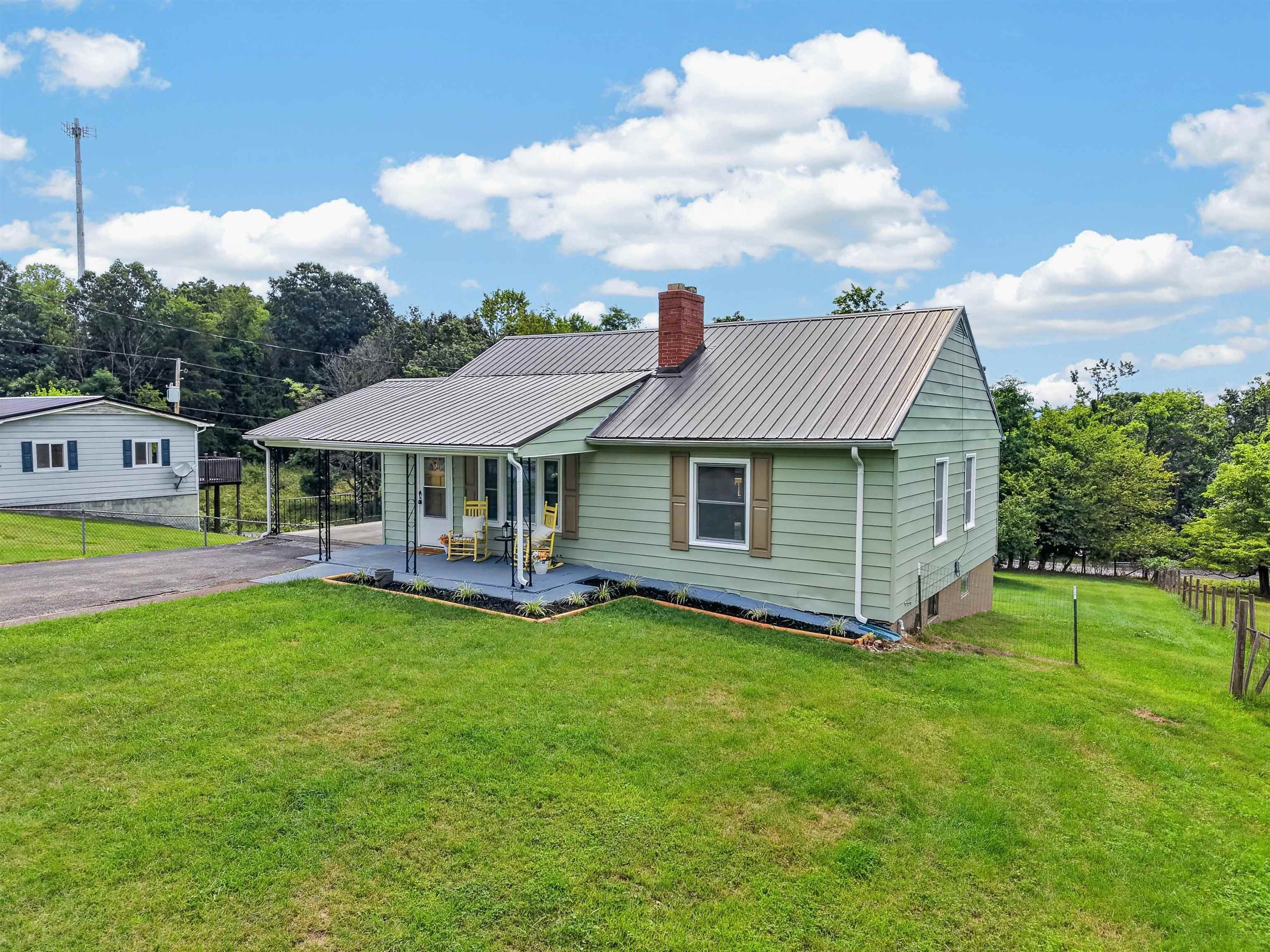 4416 Jake Buford Avenue Pulaski VA 24301