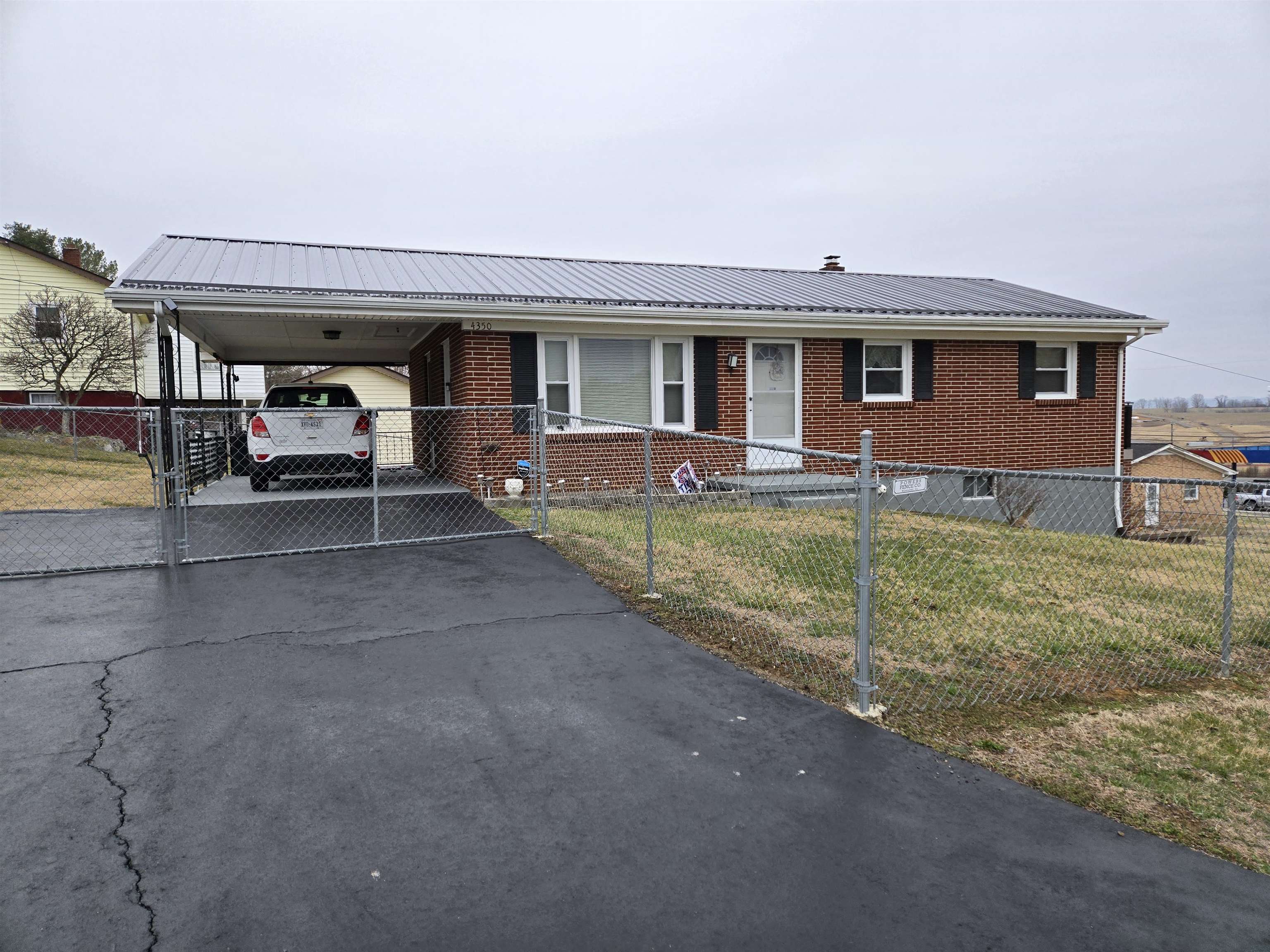 4350 Novell Loop Pulaski VA 24301