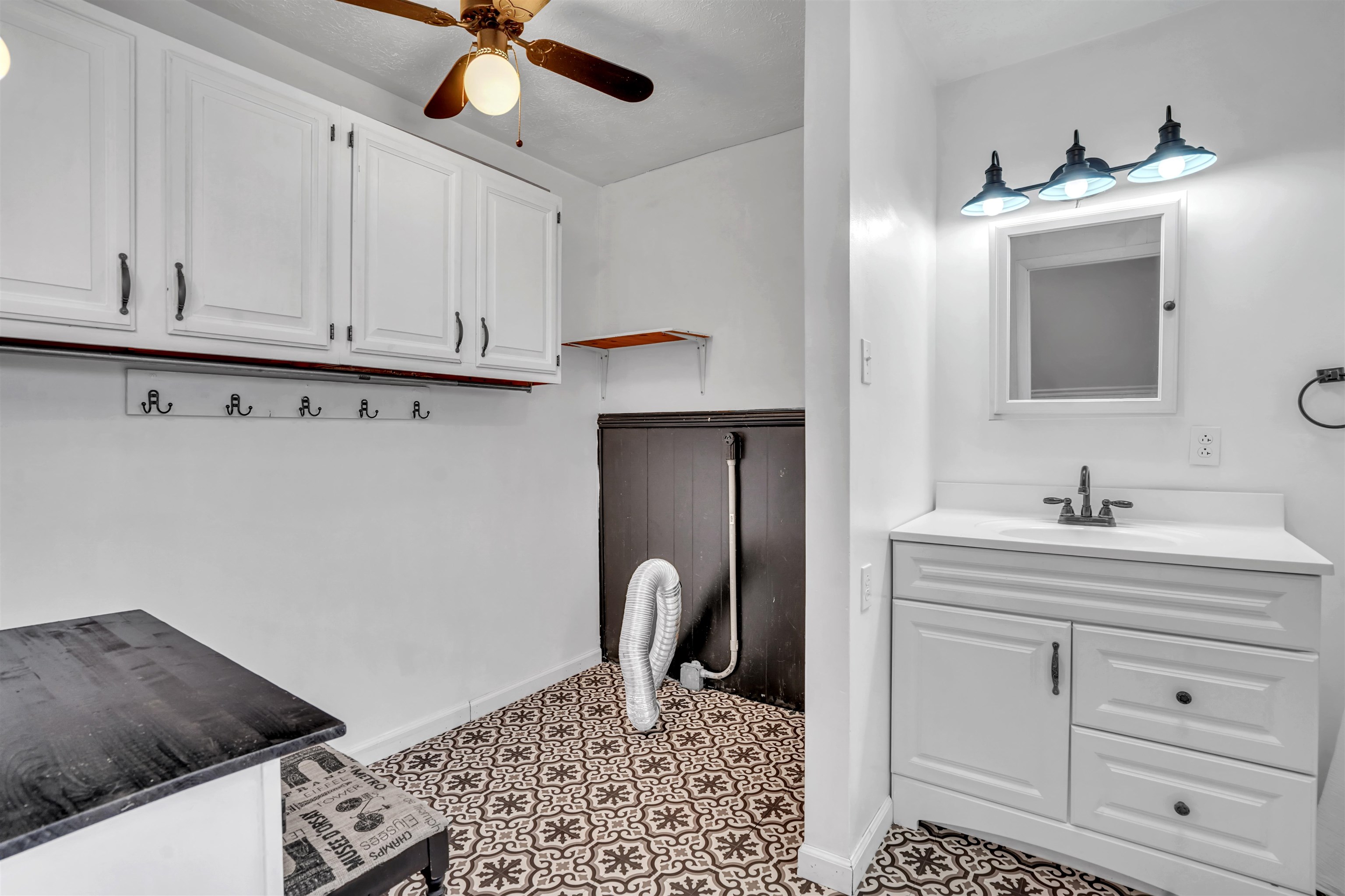 108 Allen Street Narrows VA 24124