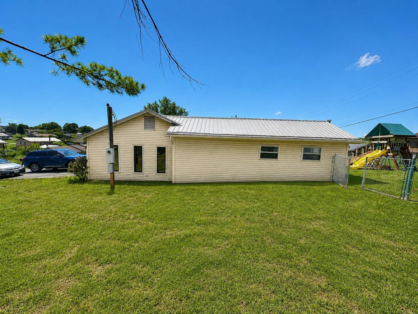 6061 Dolphus Avenue Dublin VA 24084