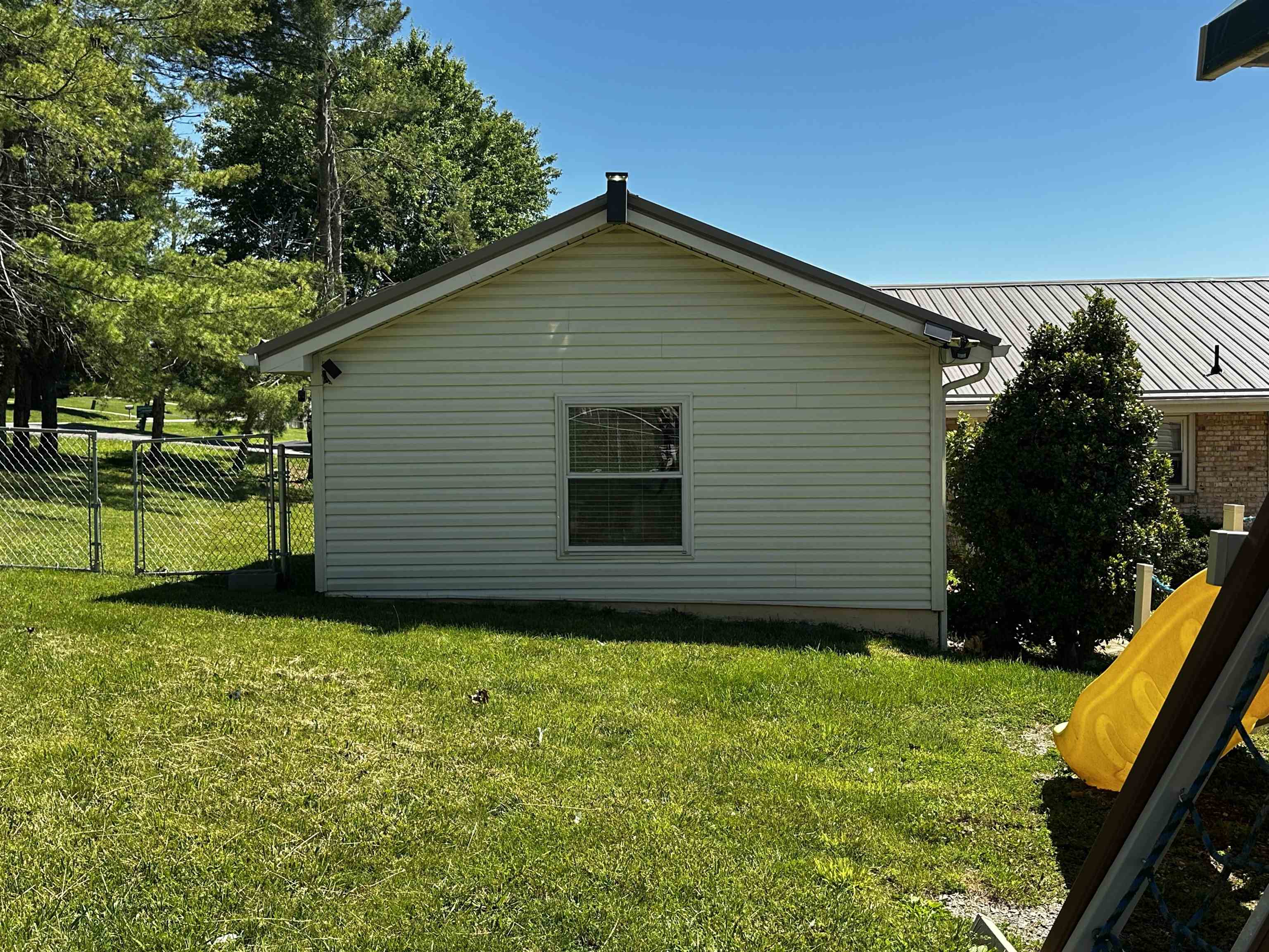 6061 Dolphus Avenue Dublin VA 24084