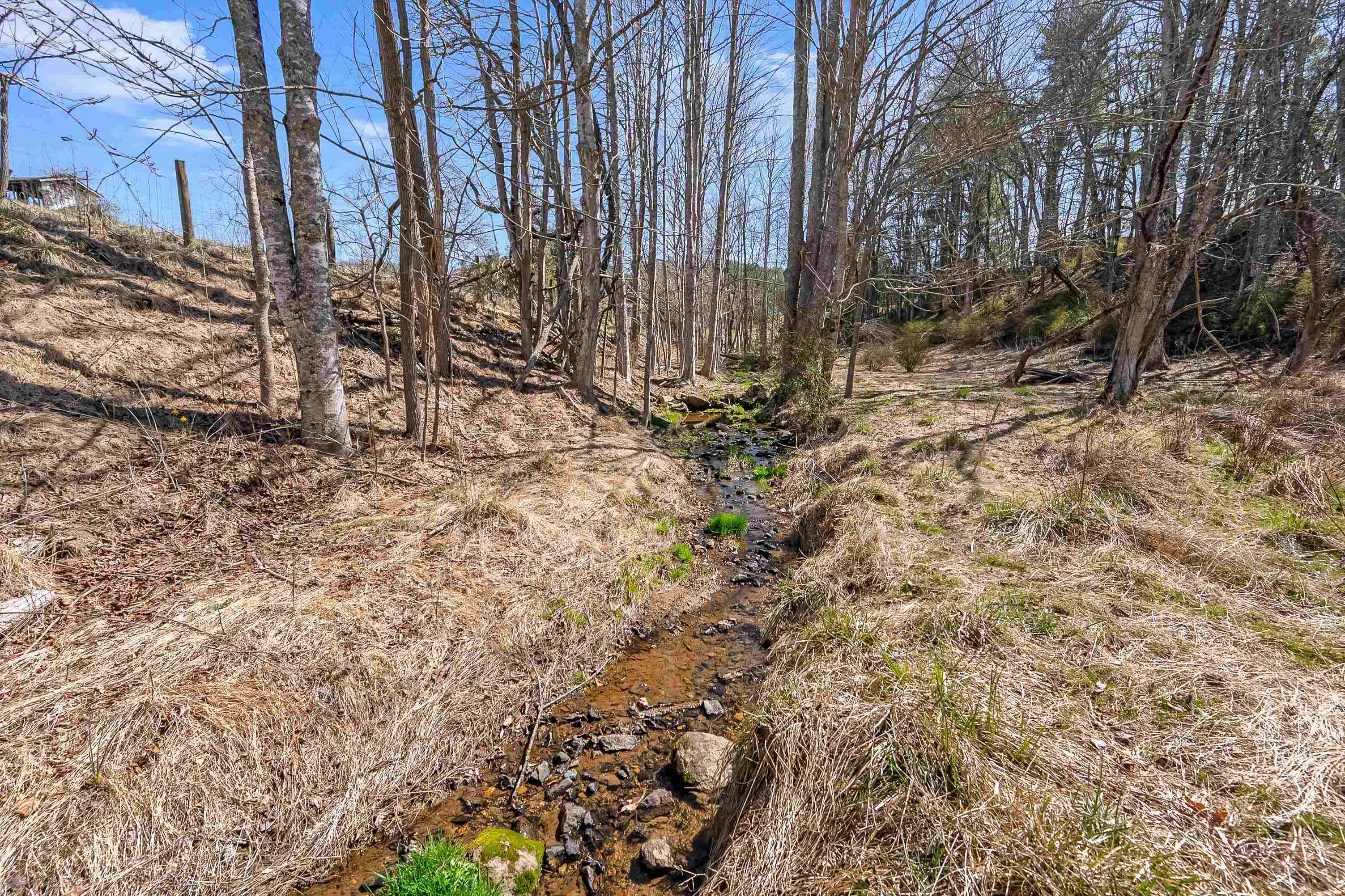 2875 Sylvatus Smith Road Hillsville VA 24343
