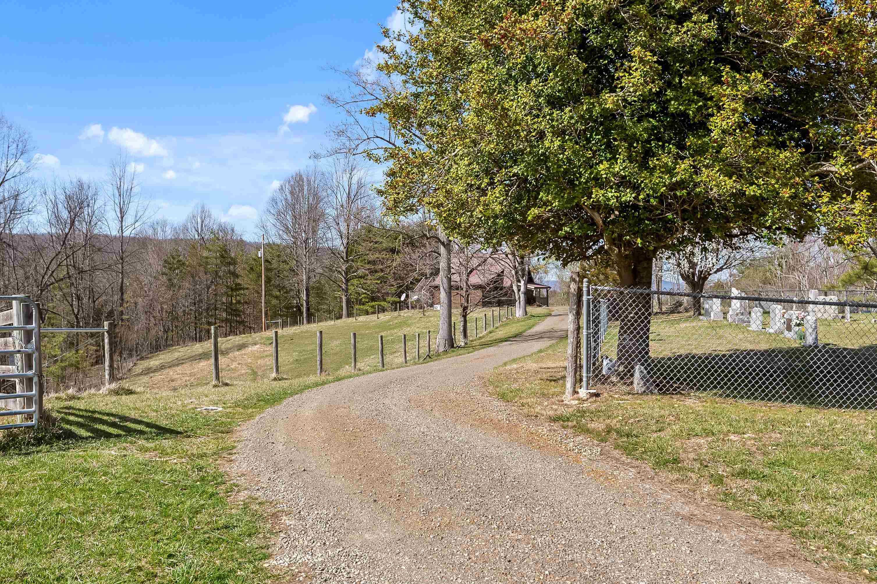 2875 Sylvatus Smith Road Hillsville VA 24343