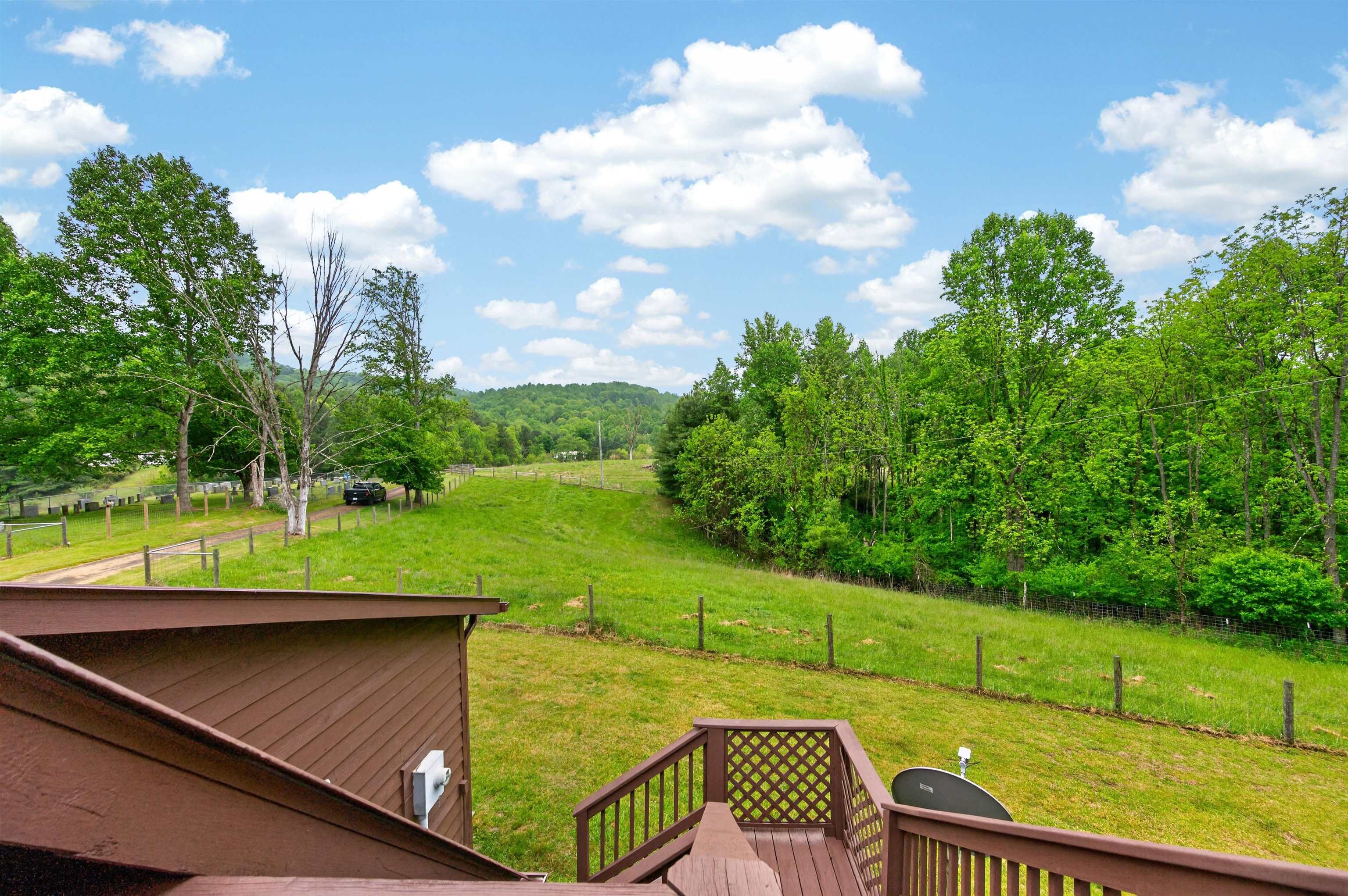 2875 Sylvatus Smith Road Hillsville VA 24343