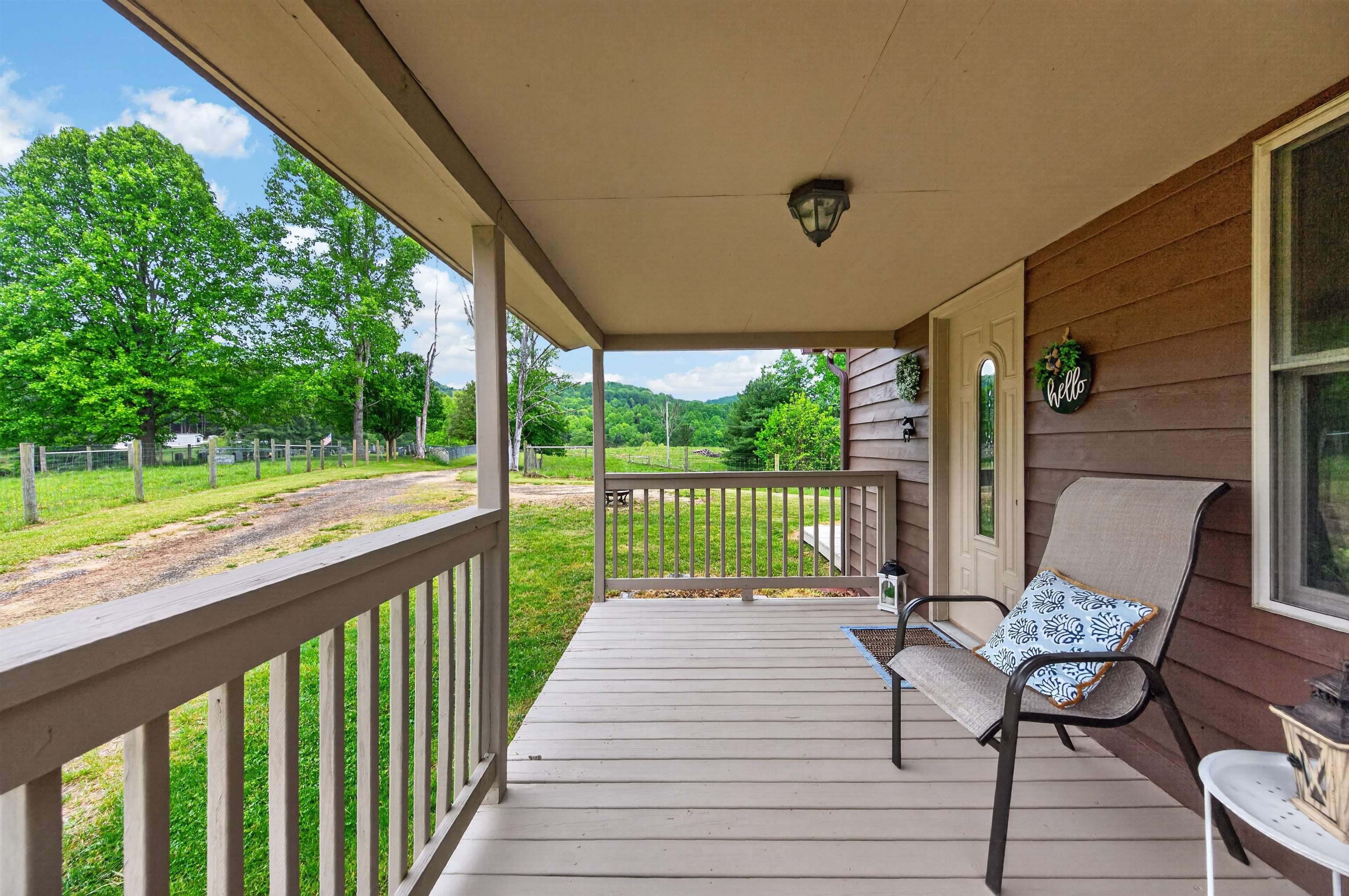 2875 Sylvatus Smith Road Hillsville VA 24343