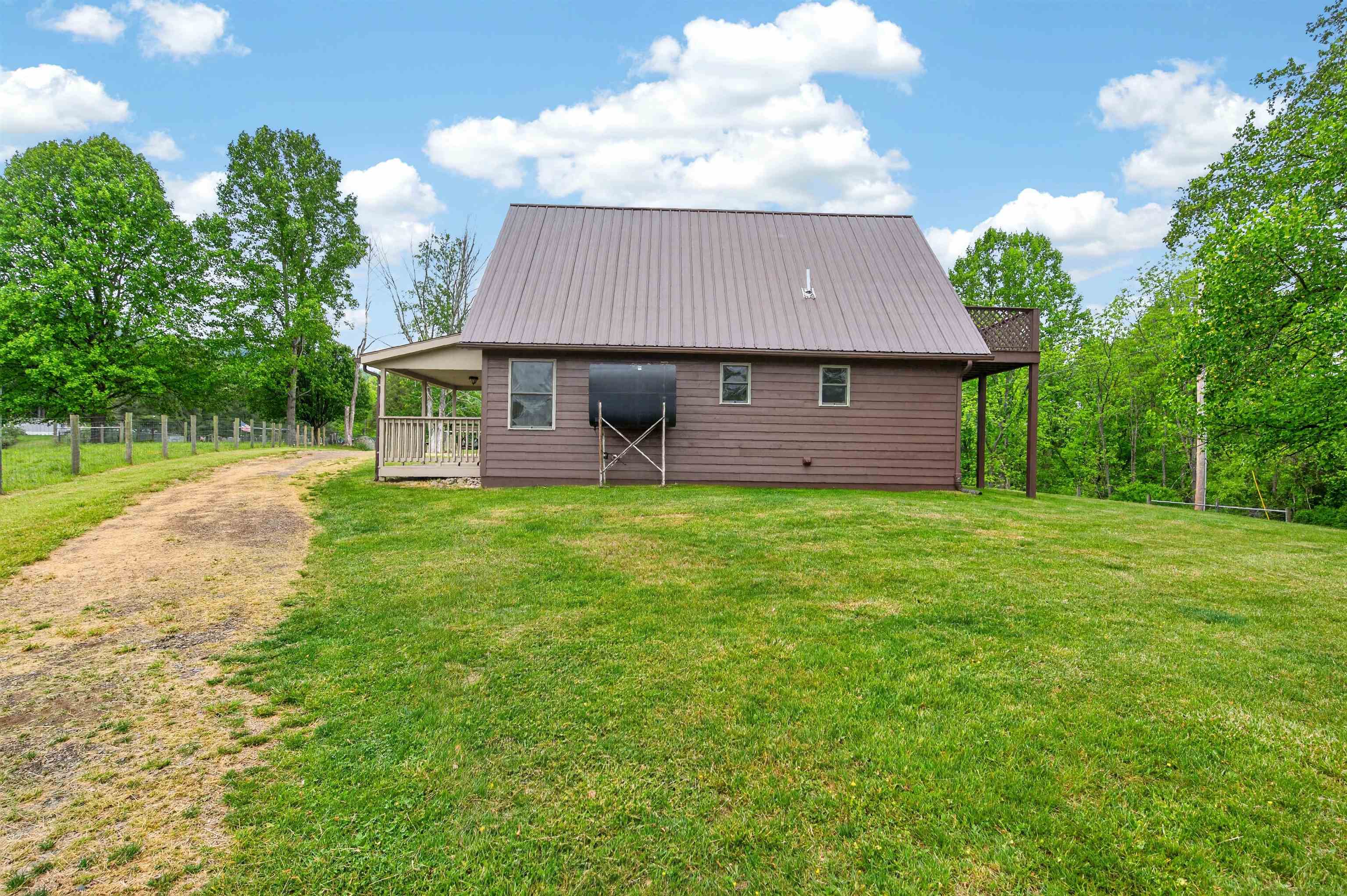 2875 Sylvatus Smith Road Hillsville VA 24343