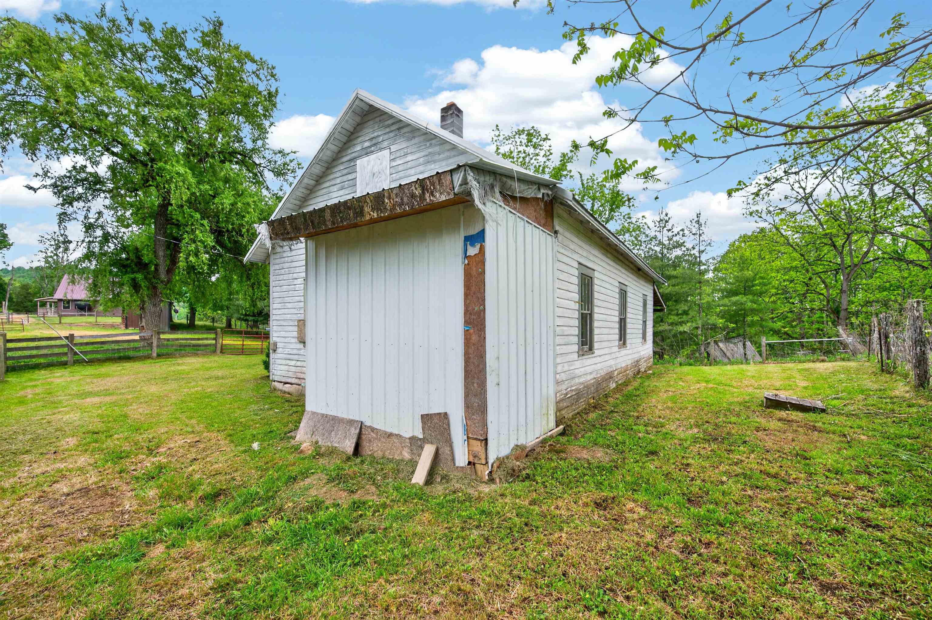 2875 Sylvatus Smith Road Hillsville VA 24343