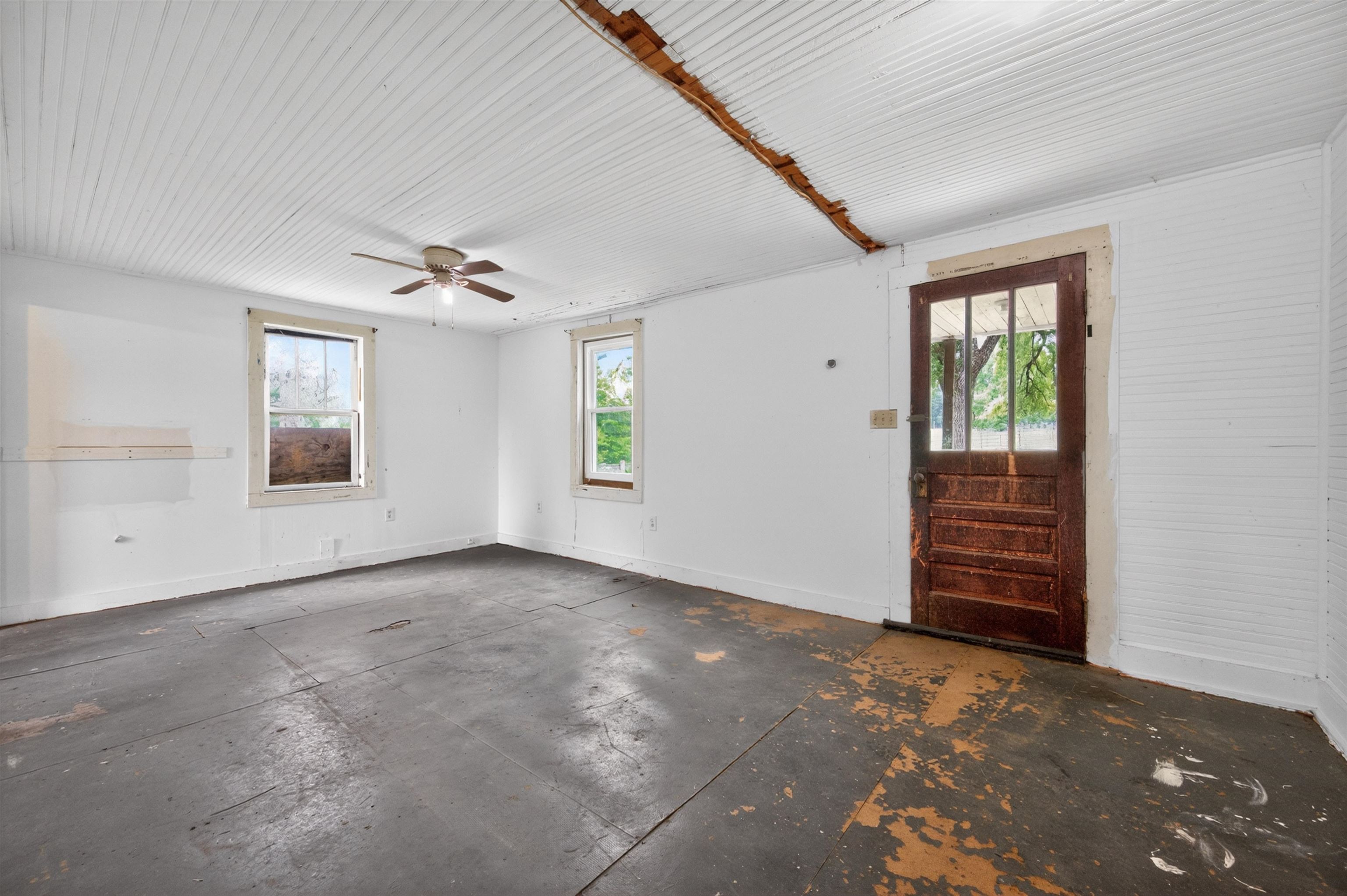 2875 Sylvatus Smith Road Hillsville VA 24343