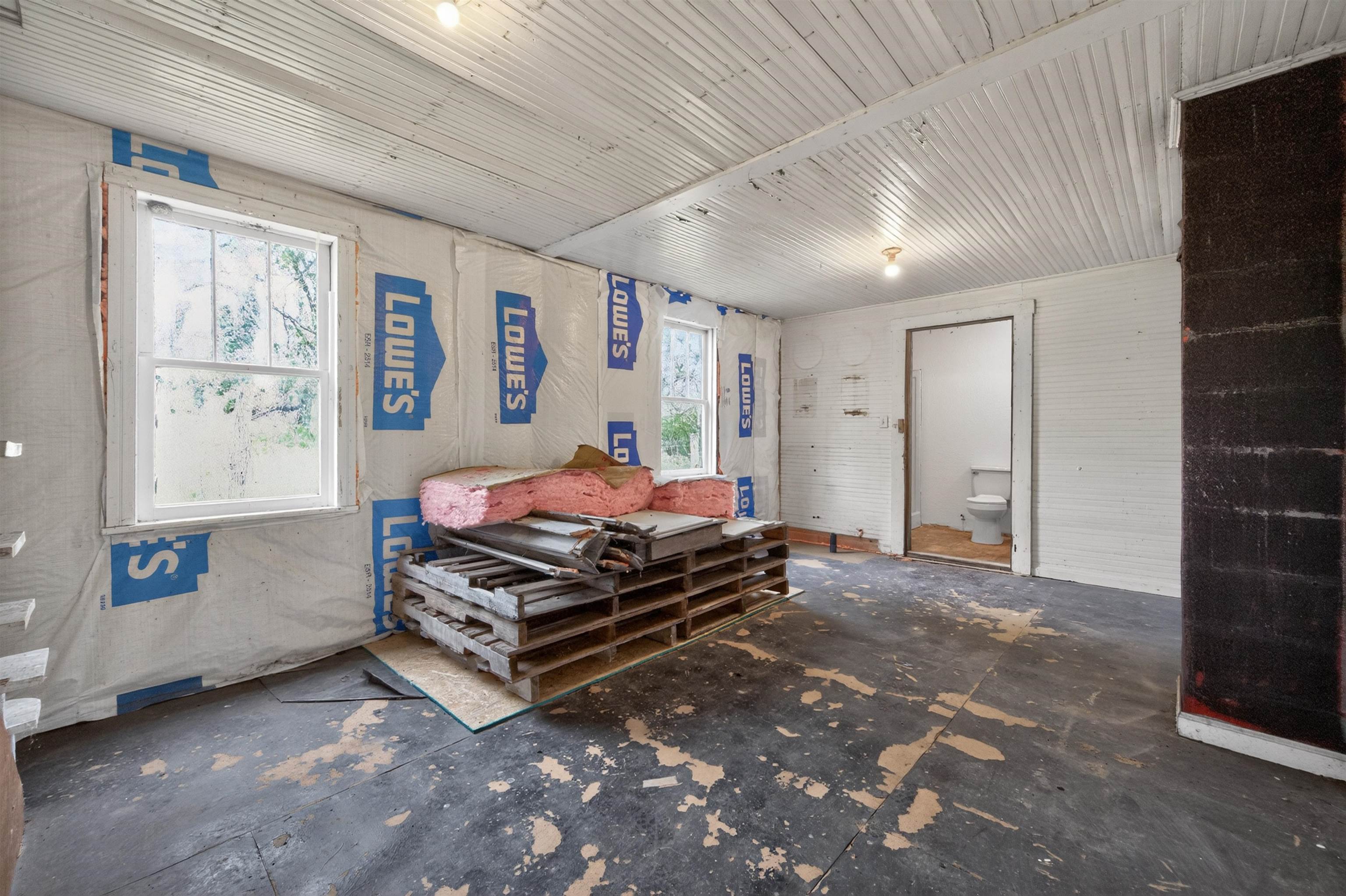 2875 Sylvatus Smith Road Hillsville VA 24343