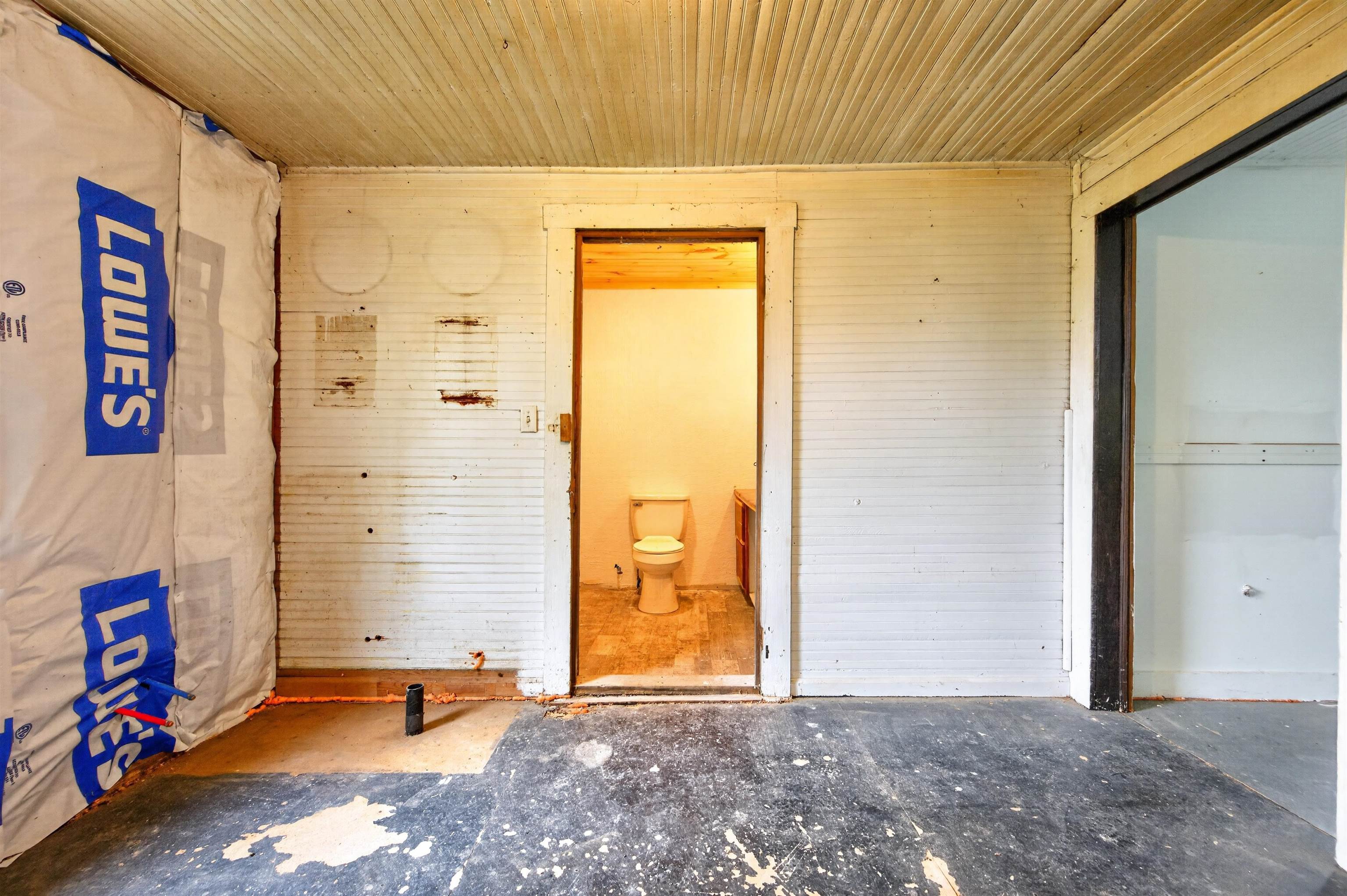 2875 Sylvatus Smith Road Hillsville VA 24343